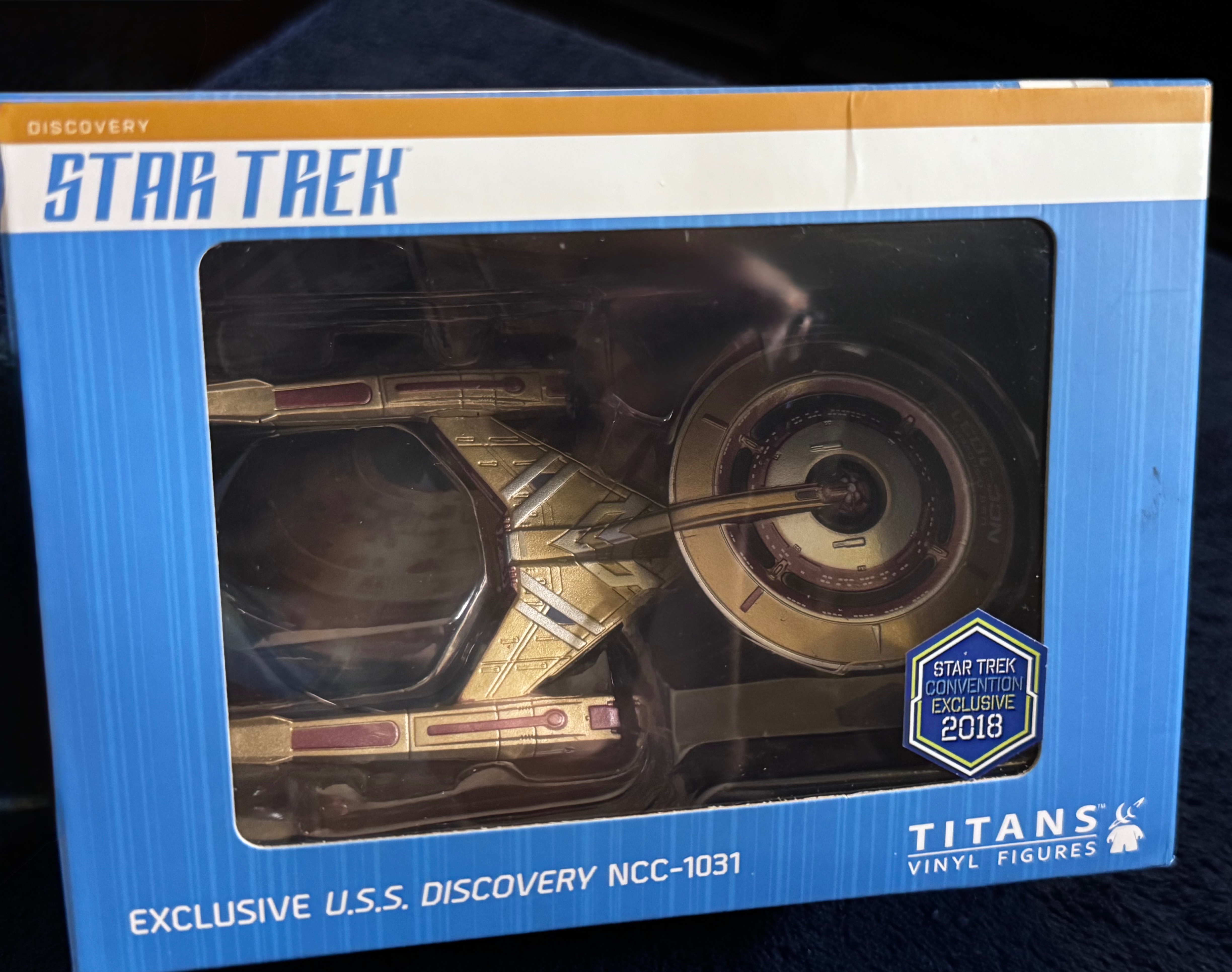 Star Trek USS Discovery NCC-1031 Titans Convention 2018 Model - photo 2