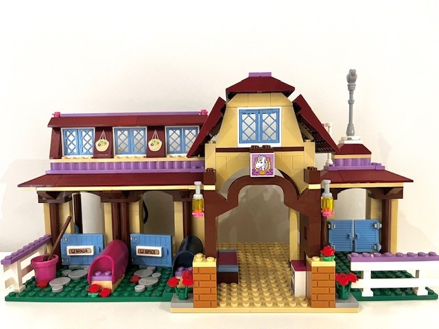 Lego Friends – Heart Lake Riding Club #41126 - photo 3