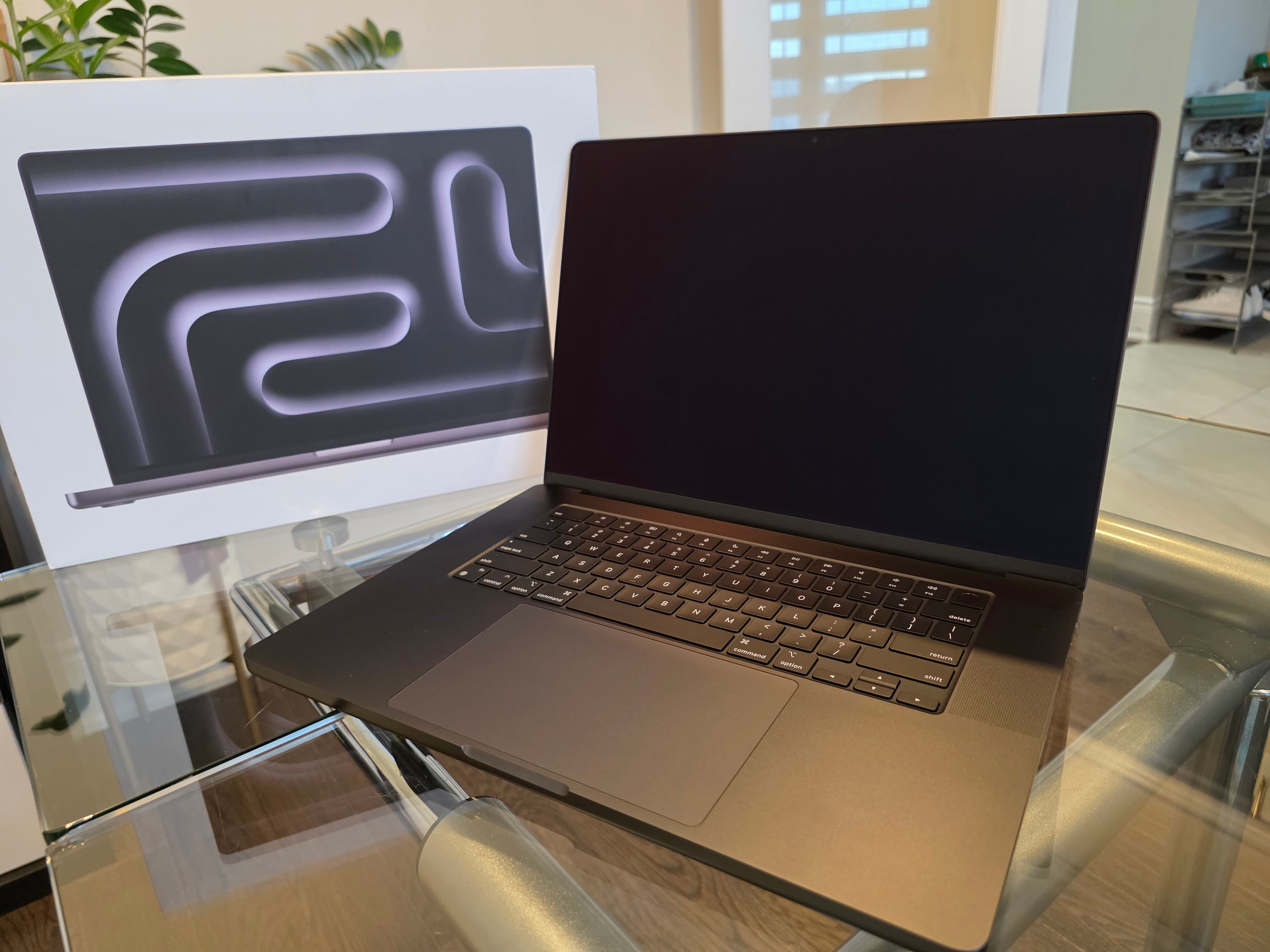 Macbook Pro 16 - M4 Pro - 24GB RAM / 512GB SSD - 100% Battery - photo 2