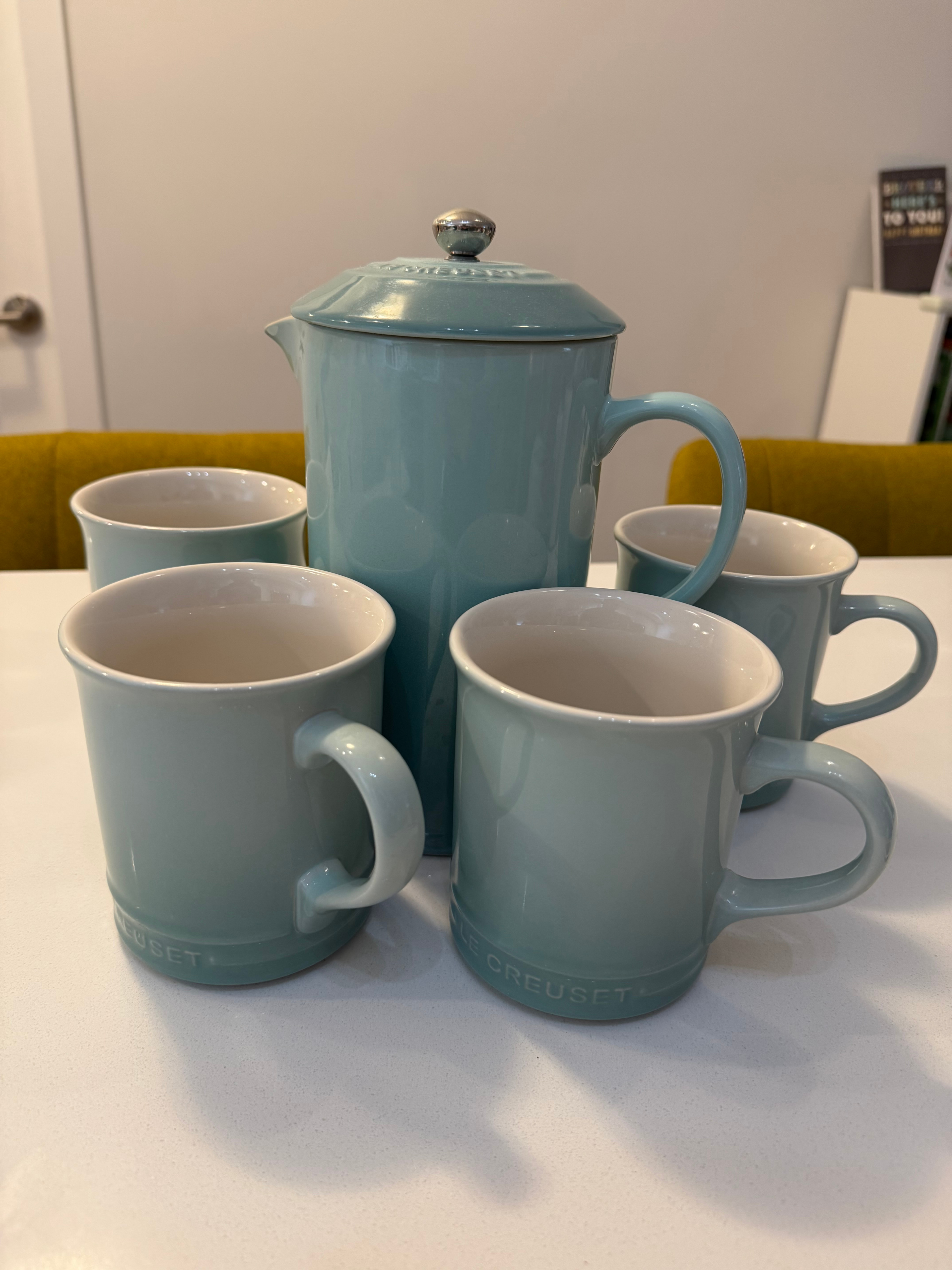 Le Creuset French Press with 4 Mugs Set
