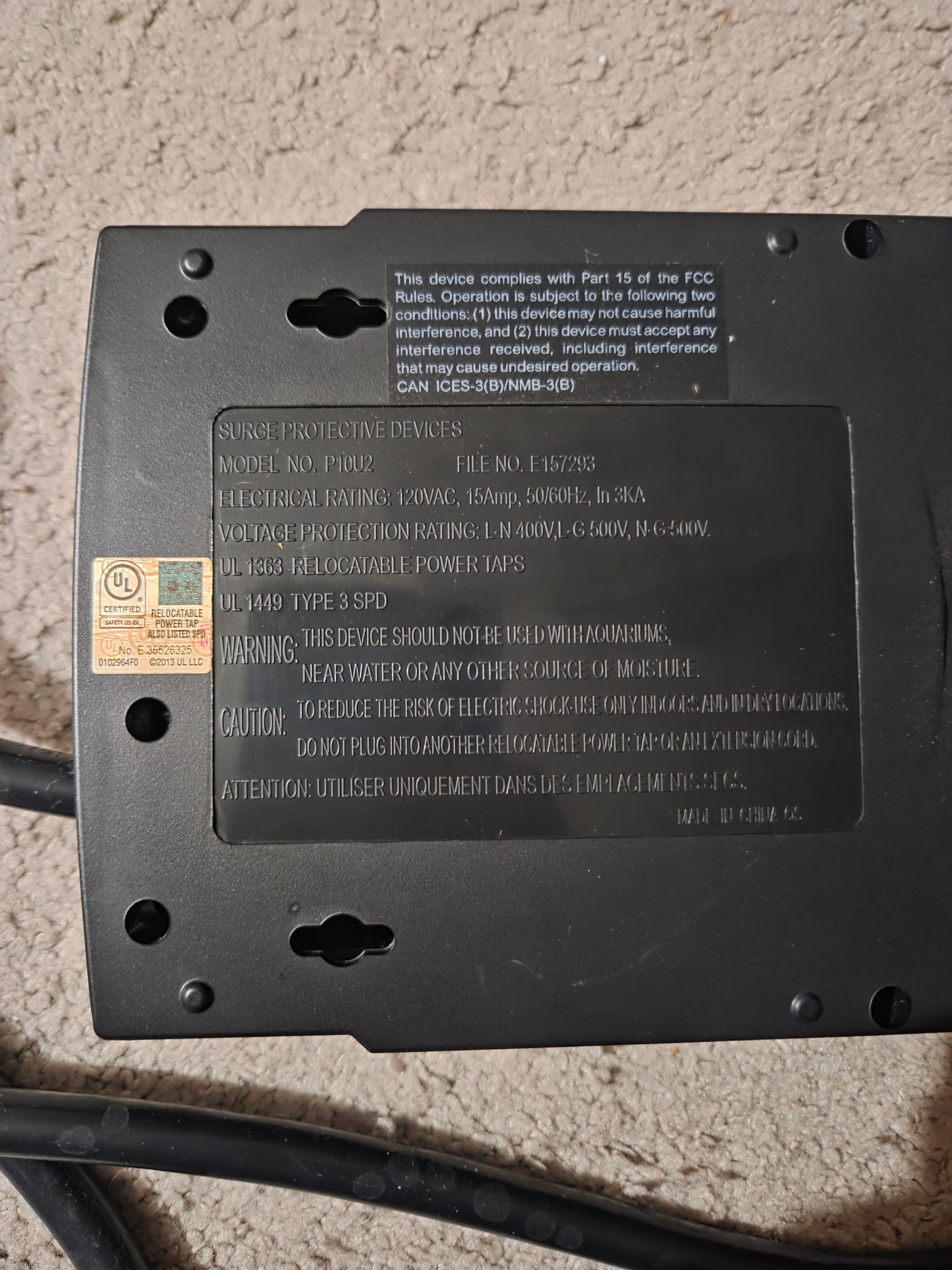 APC 10-Outlet Surge Protector, 2 USB Ports, 6ft Cord (Like New) - photo 2