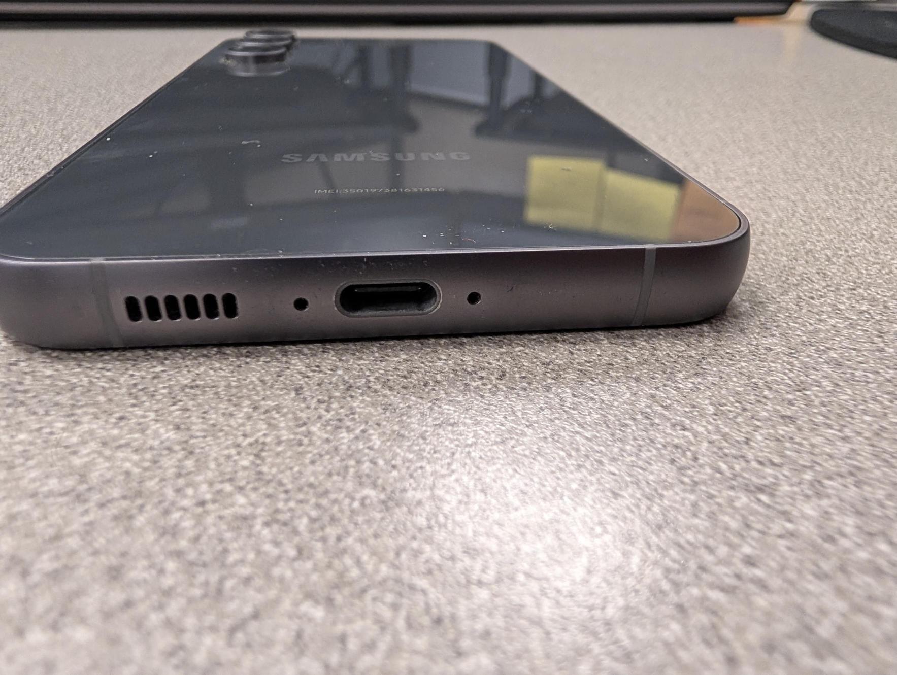 Samsung S23 FE - photo 4