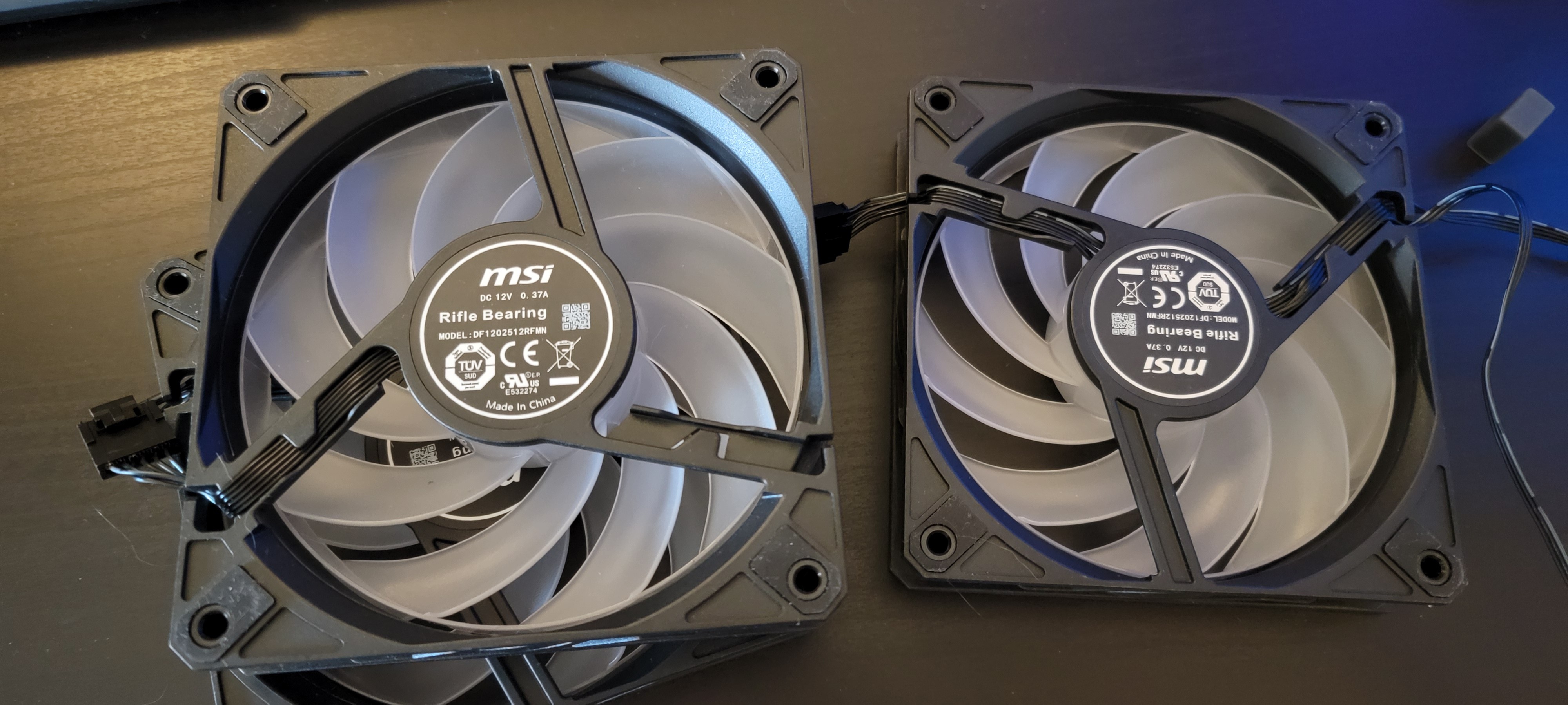 Set of 3x 120mm MSI ARGB Fans - photo 3