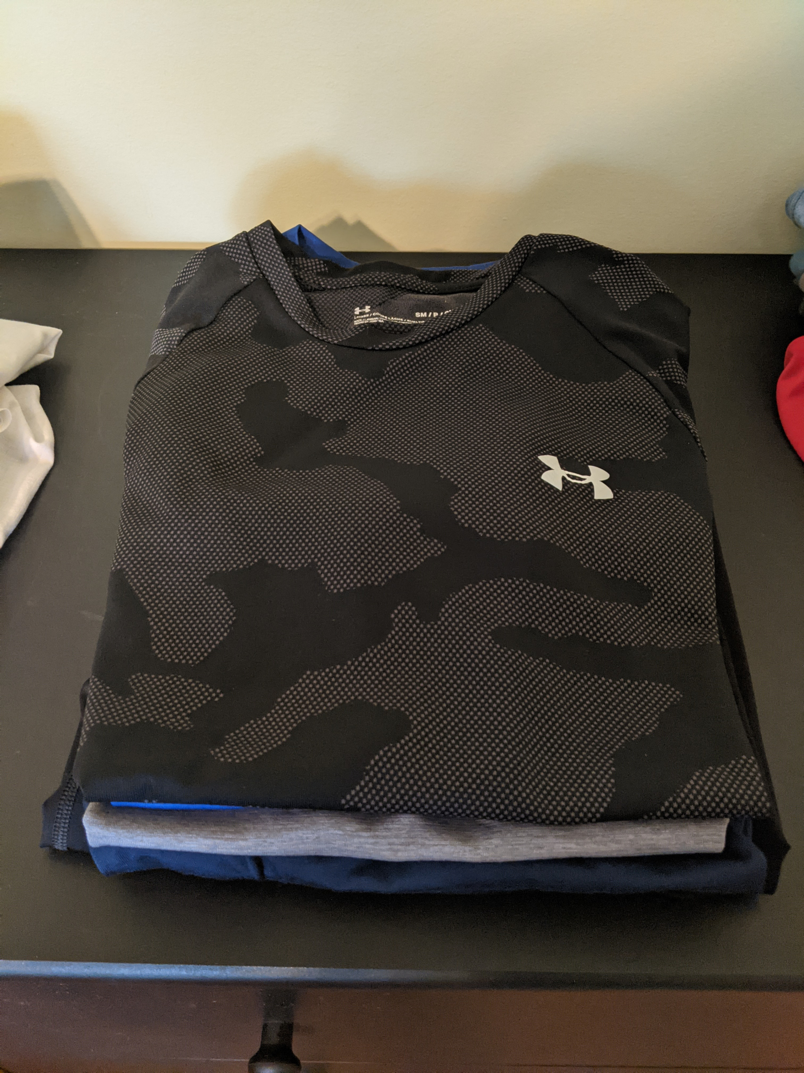 Men's Small Under Armour and Nike Shirts