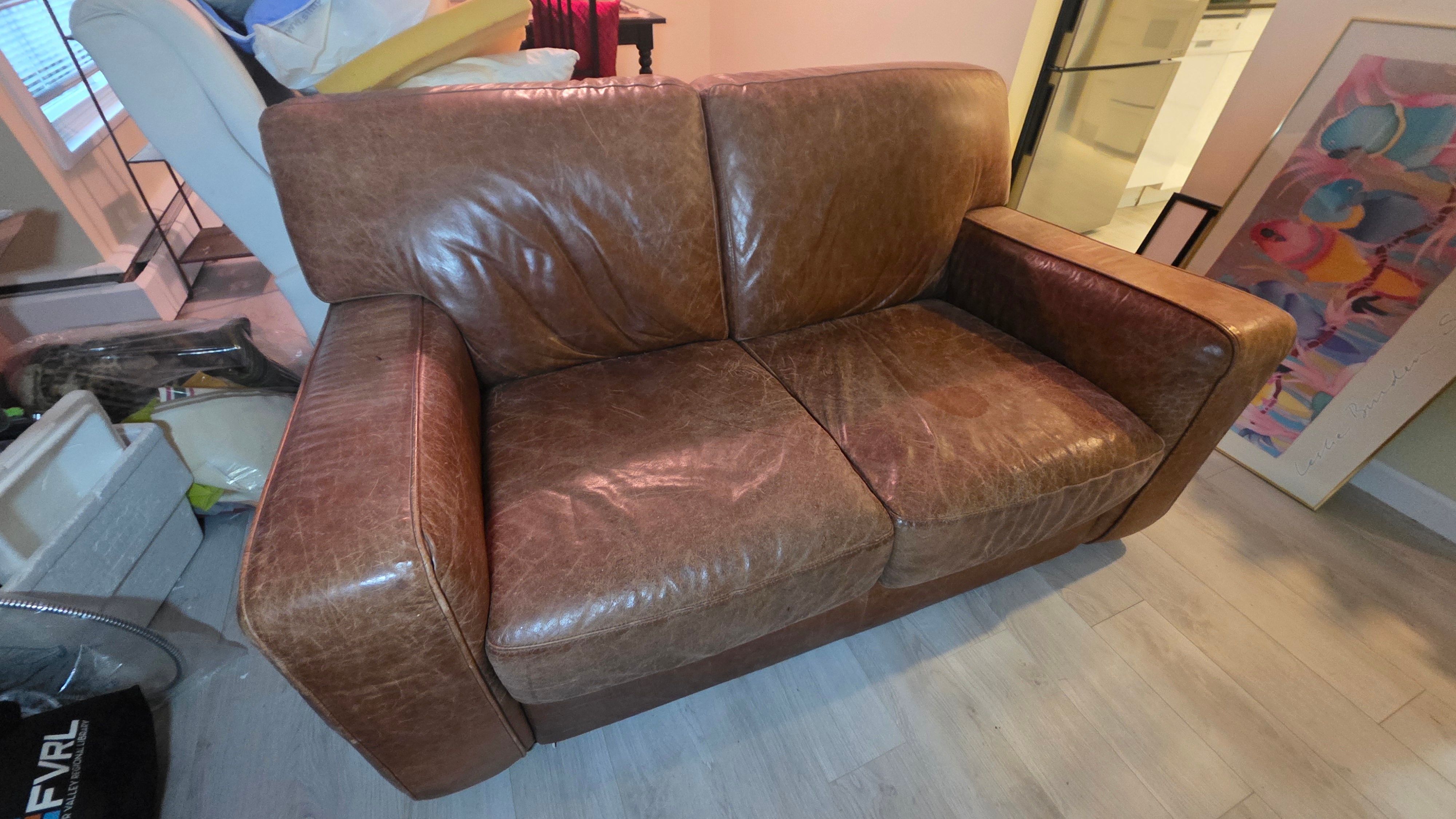 🛋️ Vintage-Style Brown Leather Loveseat 🛋️ - photo 4