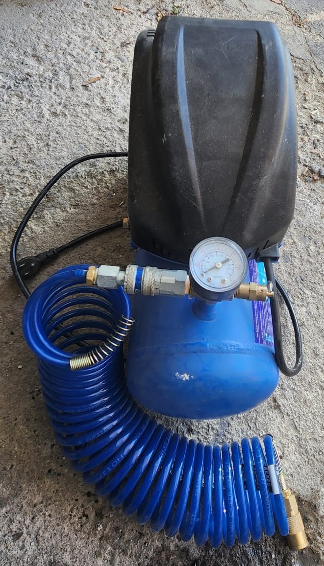 Mastercraft Air Compressor - photo 2