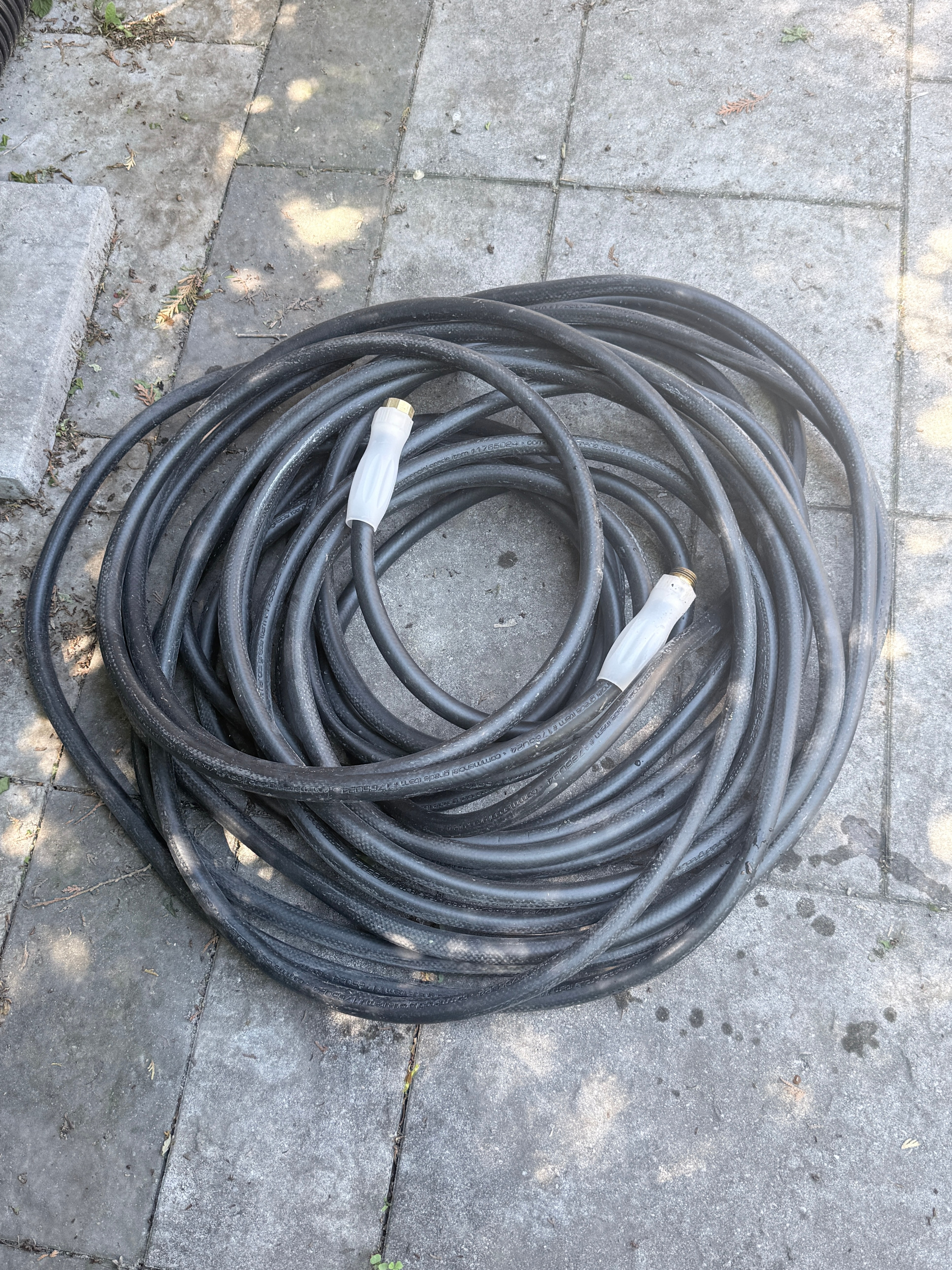 Costco / Flexon 5/8 In. X 100 Ft. Contractor Grade Hose