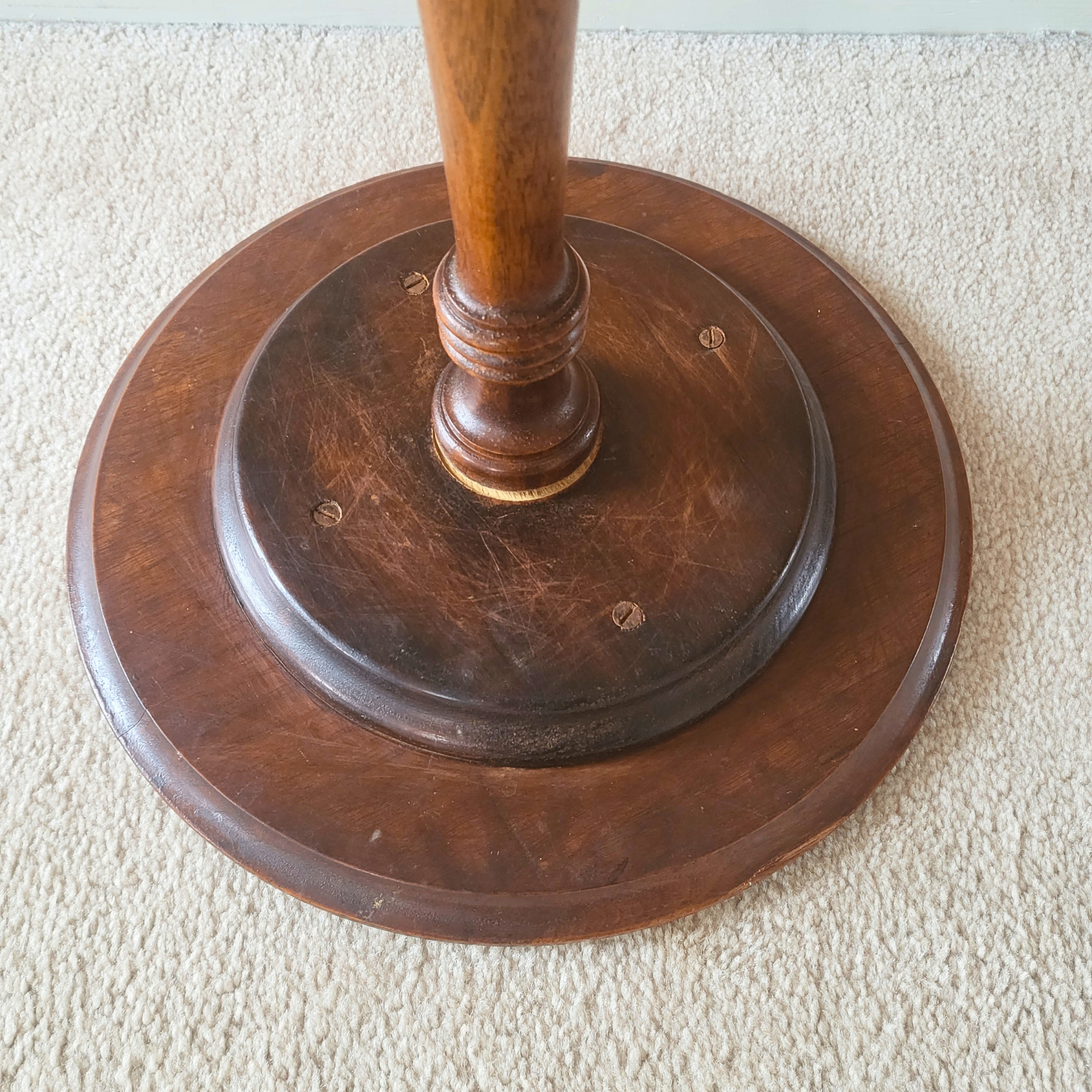 Price DROP - Solid Century Antique Wood Side Table - South Ajax - photo 5