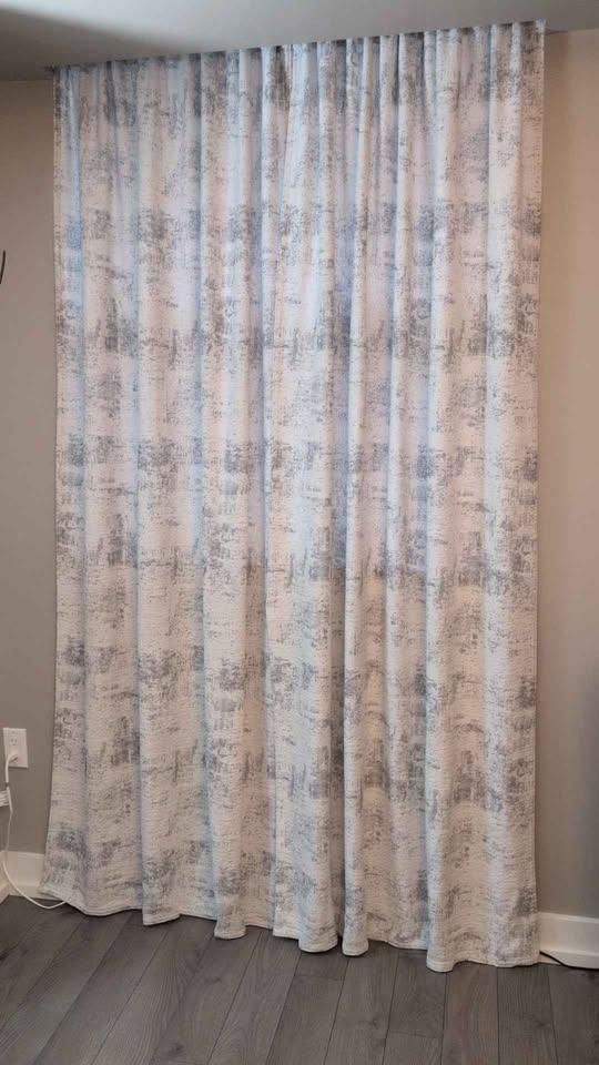 Window Covering/Drapes/Curtains