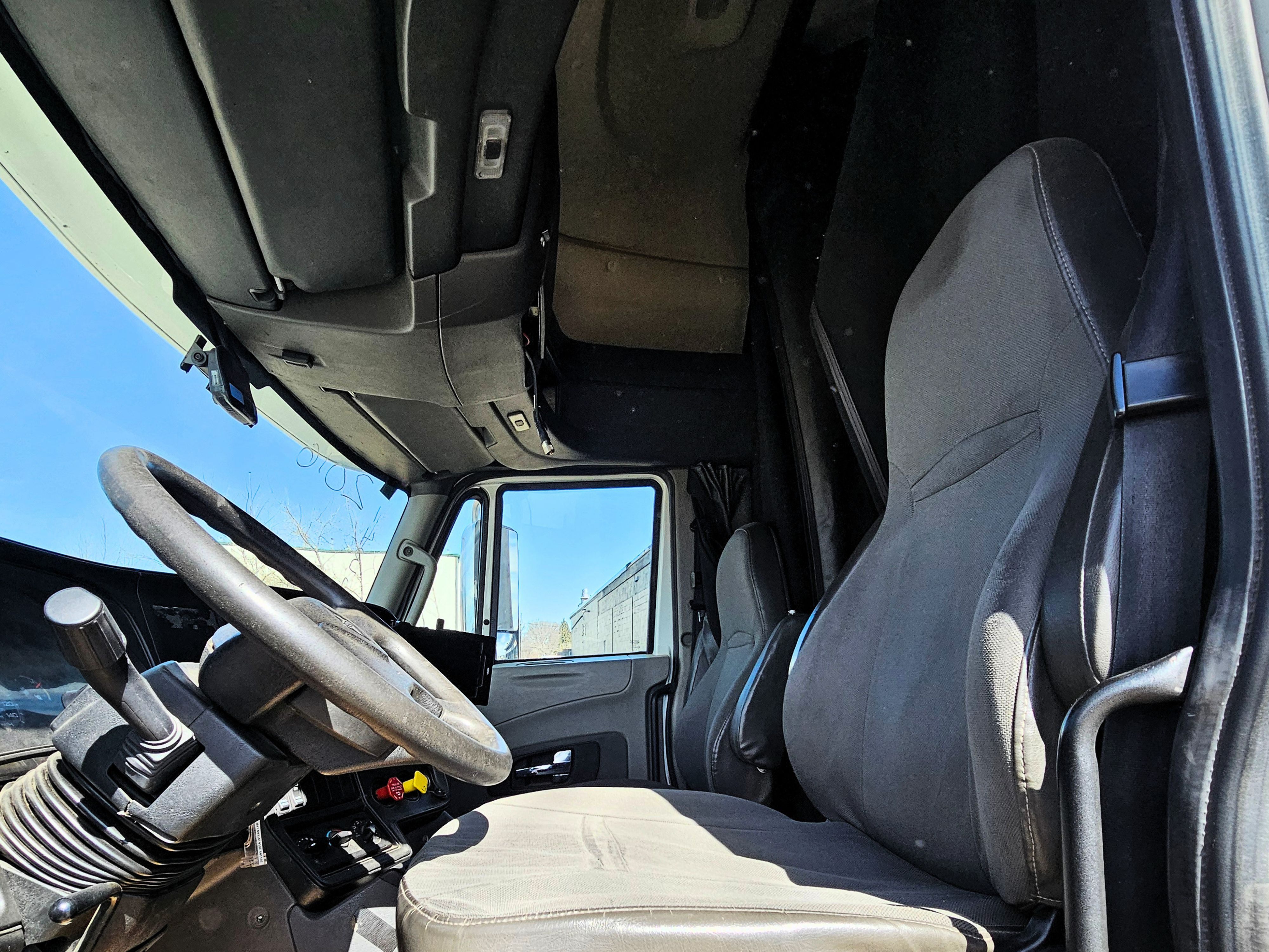 2016 INTERNATIONAL PROSTAR HIGHWAY TRUCK - photo 5
