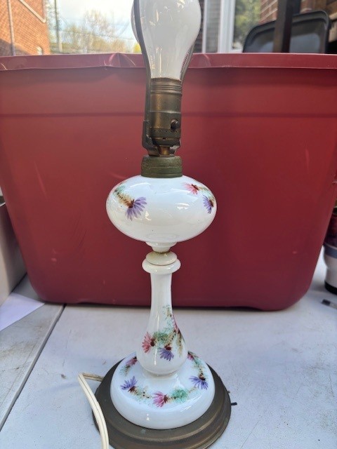 Vintage Oil Lamp converted to Electric Lamp - photo 2