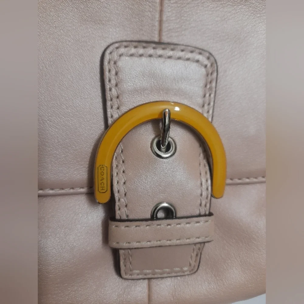 Coach Soho Leather Sling Crossbody Flap Pale Shimmer Pink Y2K - photo 4