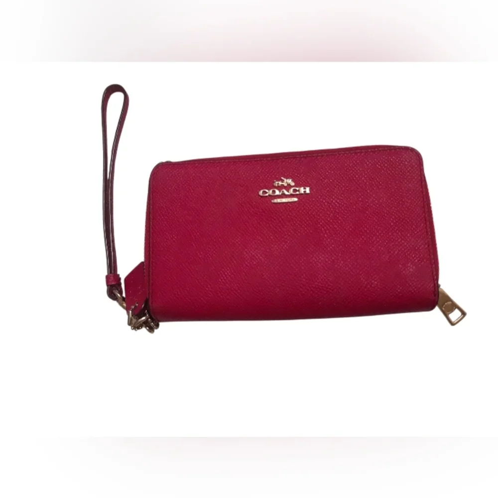 Coach Pink Zip Wallet Wristlet