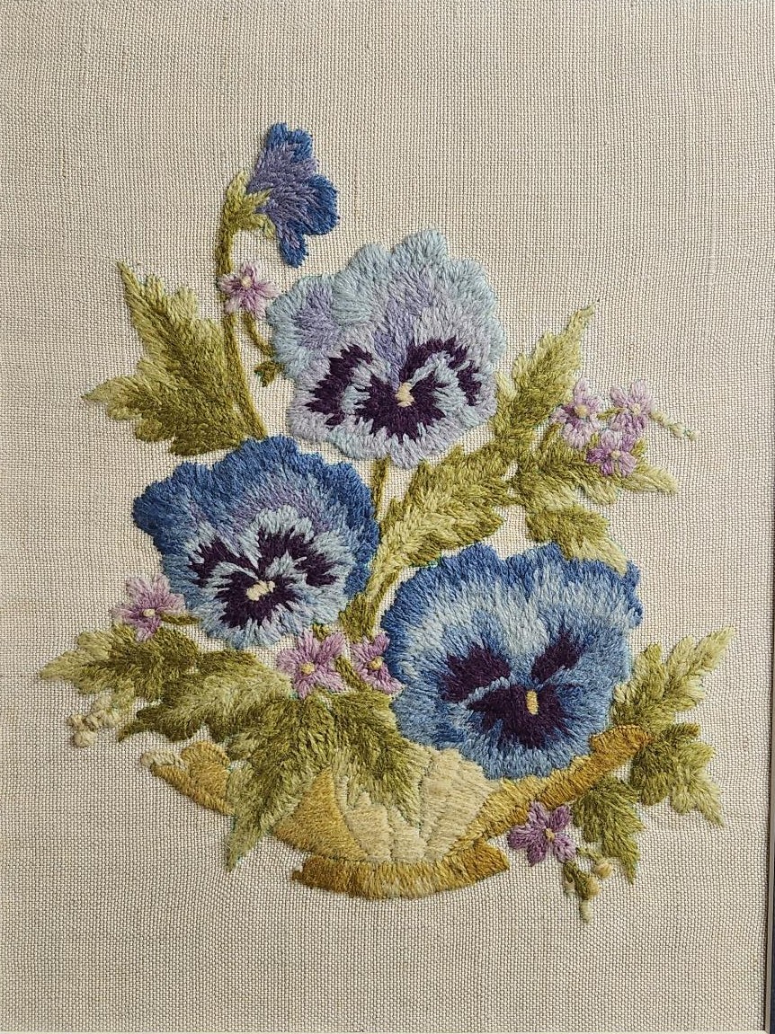 Vintage Floral Needlepoint Art in Gold Ornate Frame 16"x13" - photo 2