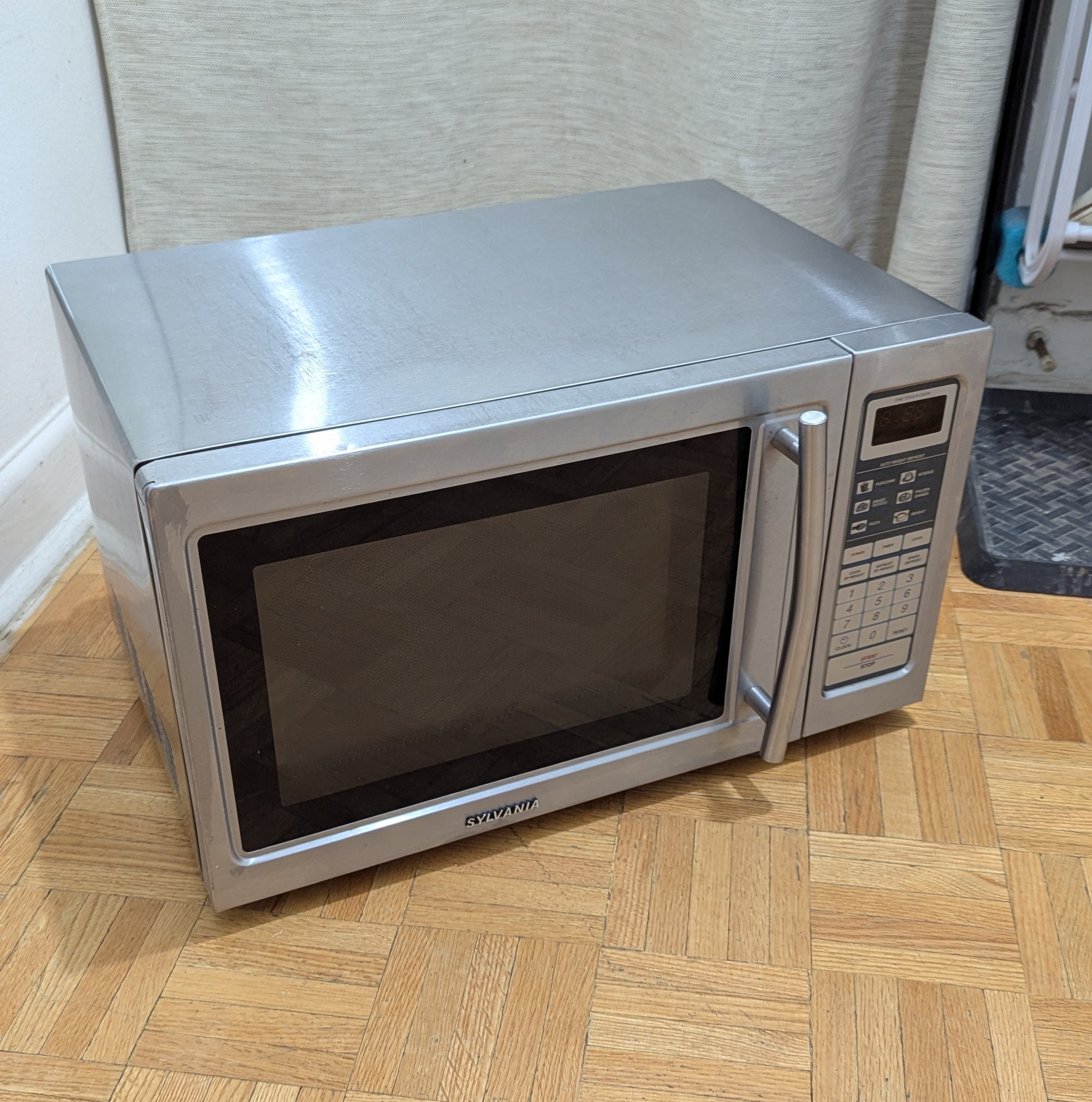 Compact Microwave 900W \ 0.9cu.ft. Countertop Oven
