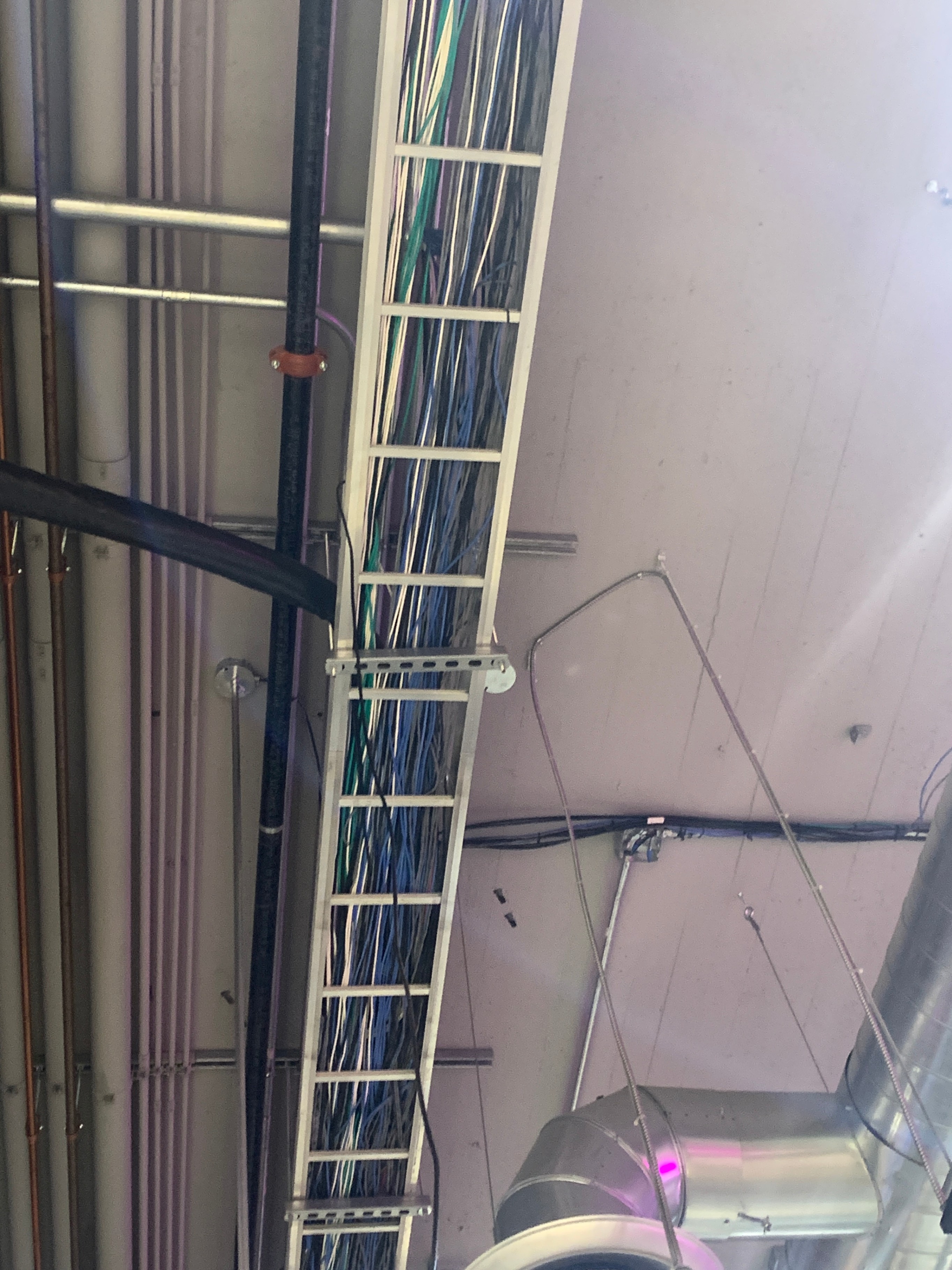 Industrial Aluminum Cable Tray – Ladder Style (Commercial Grade)