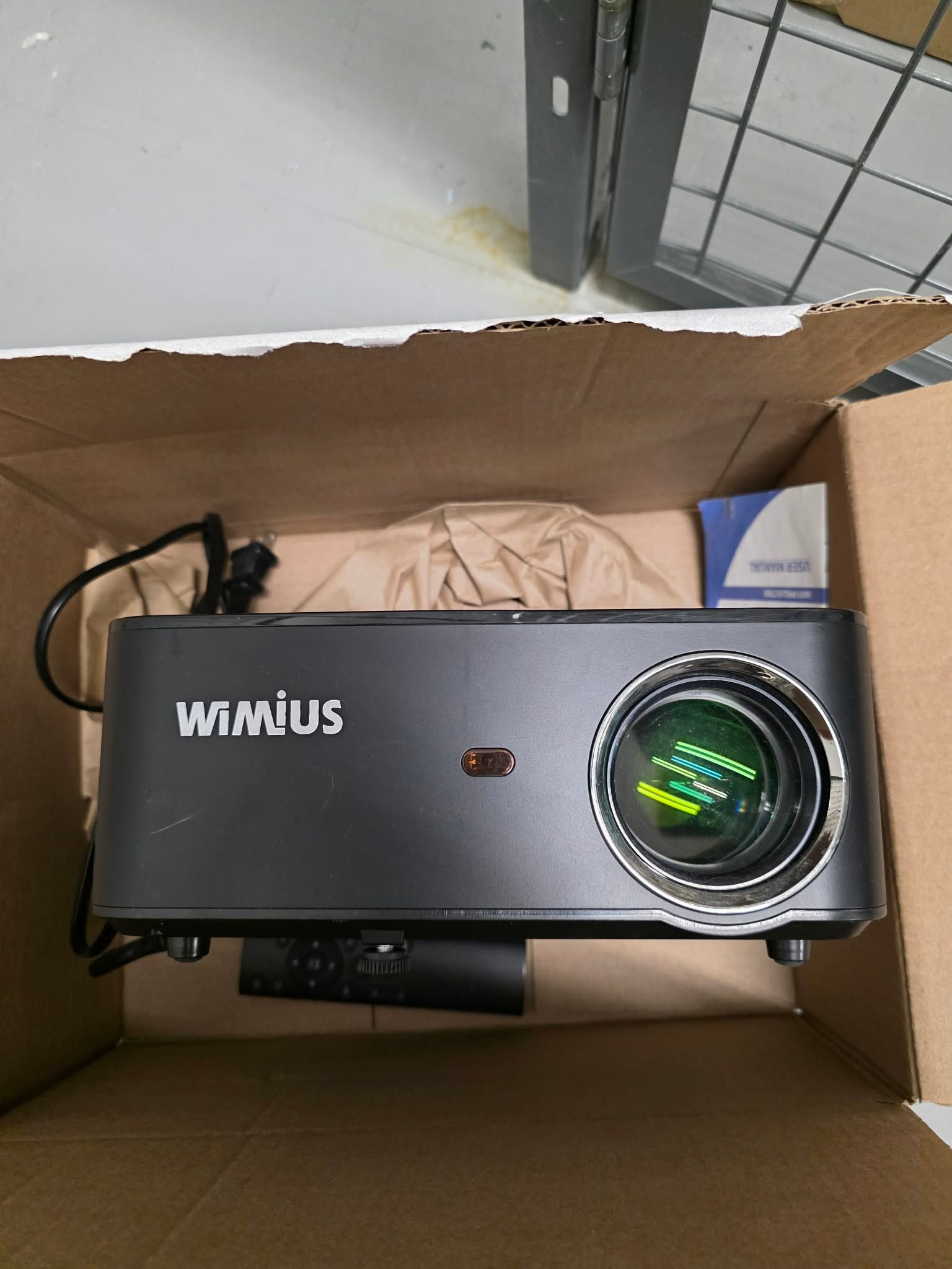 Wimius Projector