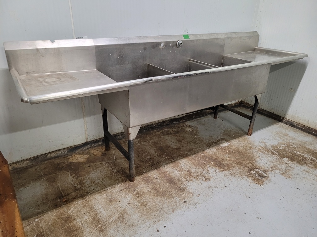 Ex Large Commercial 3 Compartment Stainless Sink w Drainboards - photo 4