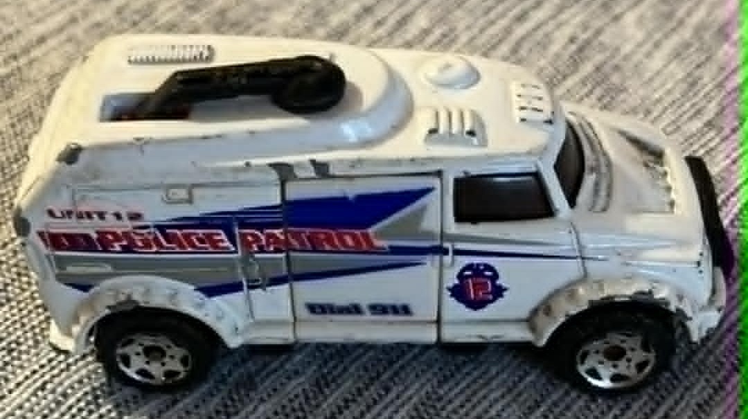 Matchbox Police Robot Truck Die Cast Toy Car Surveillance - photo 2