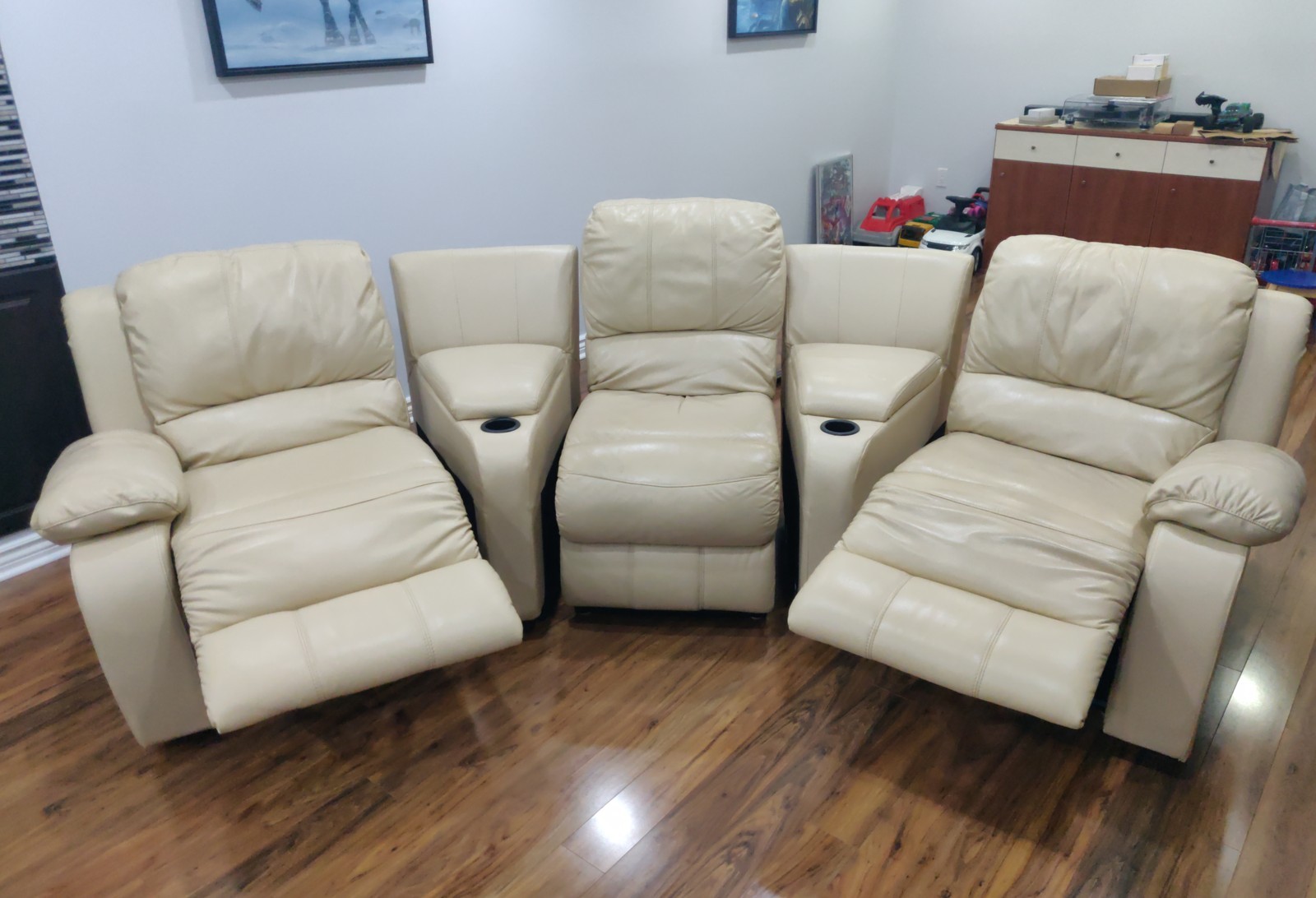 3 seat sofa home theatre recliner with storage - photo 3