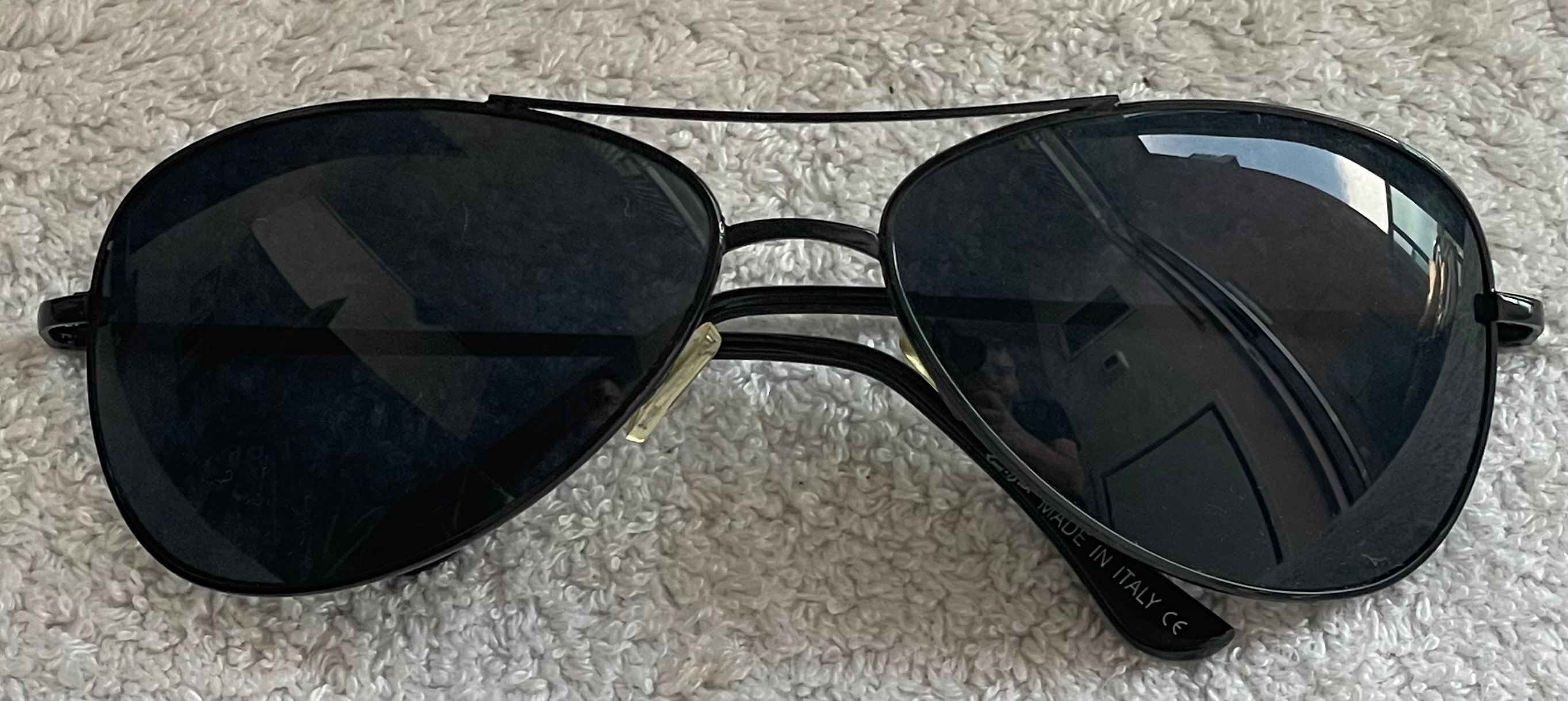 Vintage Ray-Ban Titanium Oval Sunglasses - Black (RB 8018)