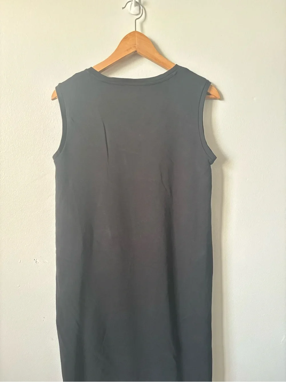 Isaac Mizrahi Black V-Neck Sleeveless Tank Dress - photo 2