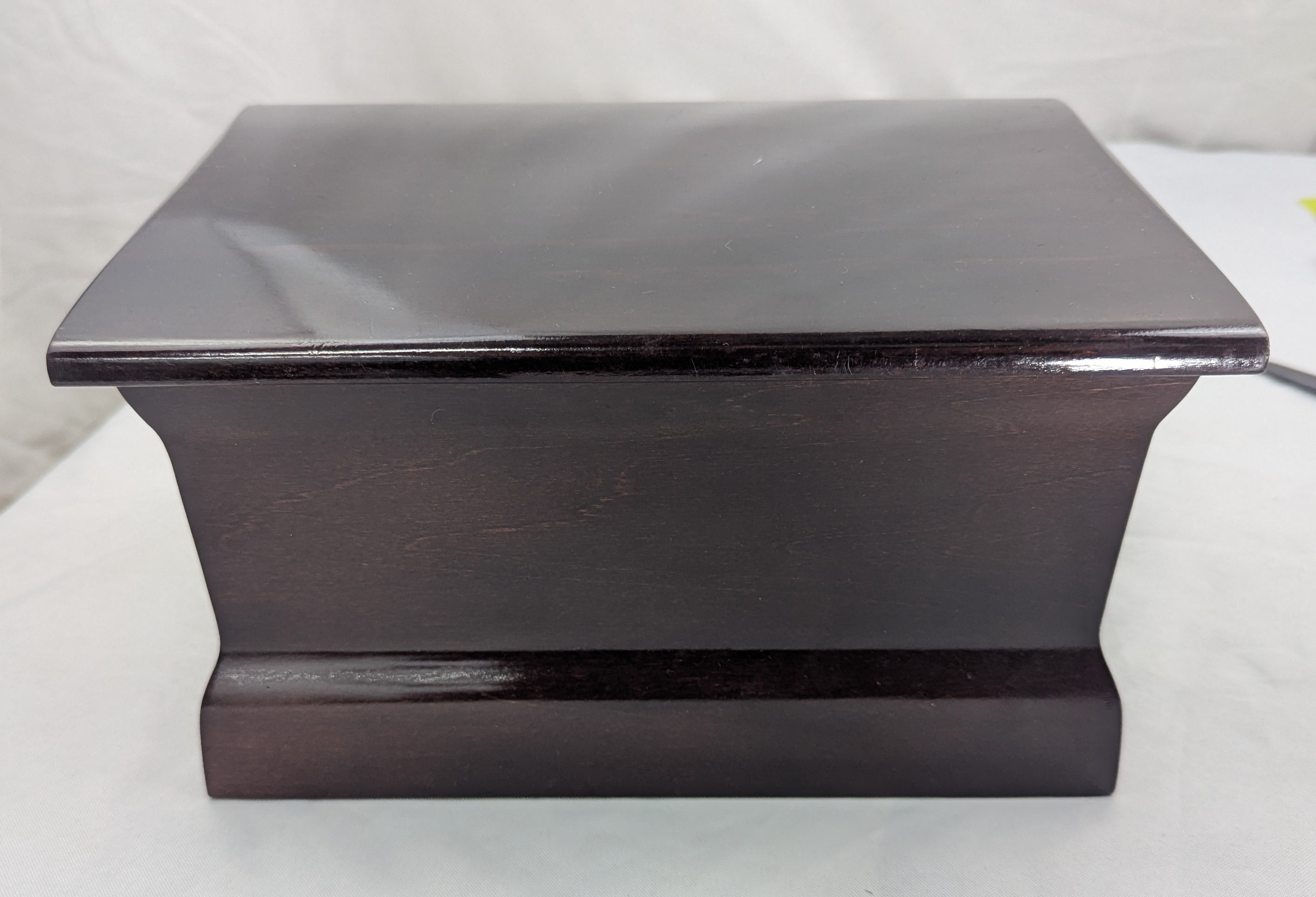 Mahogany Wood Cremation urn