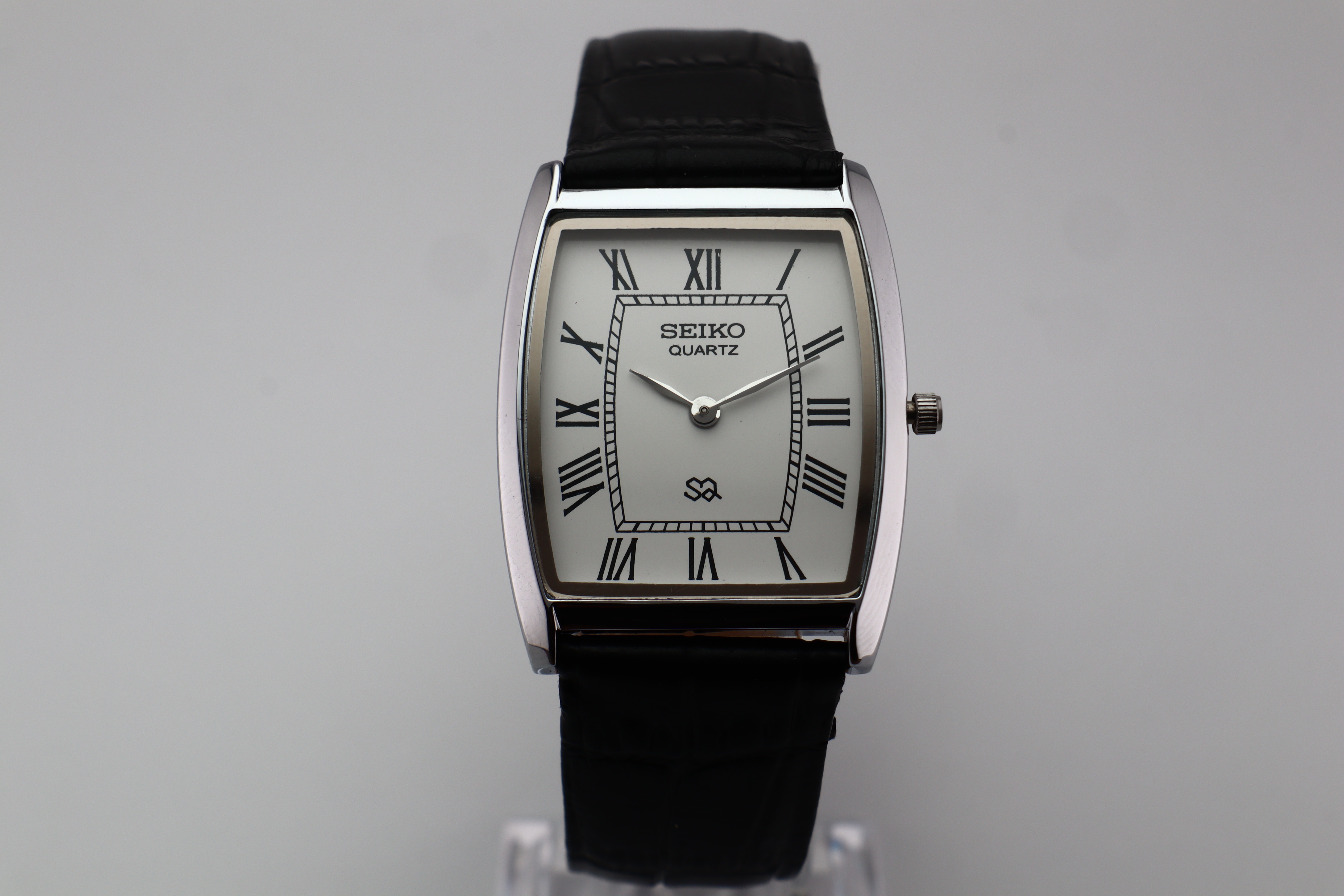 Refurbished Vintage Barrel Tank Men’s Watch - photo 2