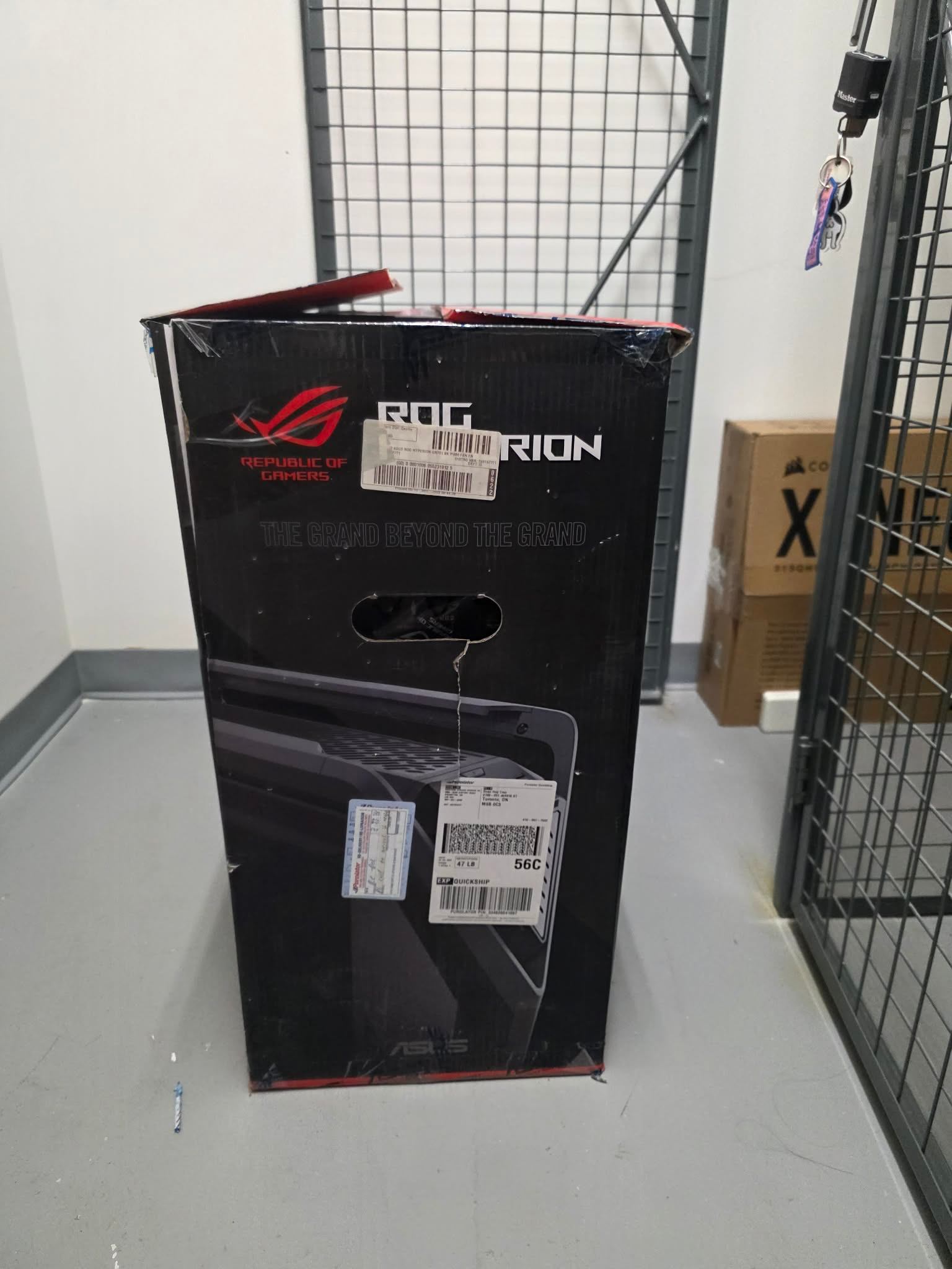 ASUS ROG Hyperion GR701 EATX Full-Tower Gaming Case - photo 4