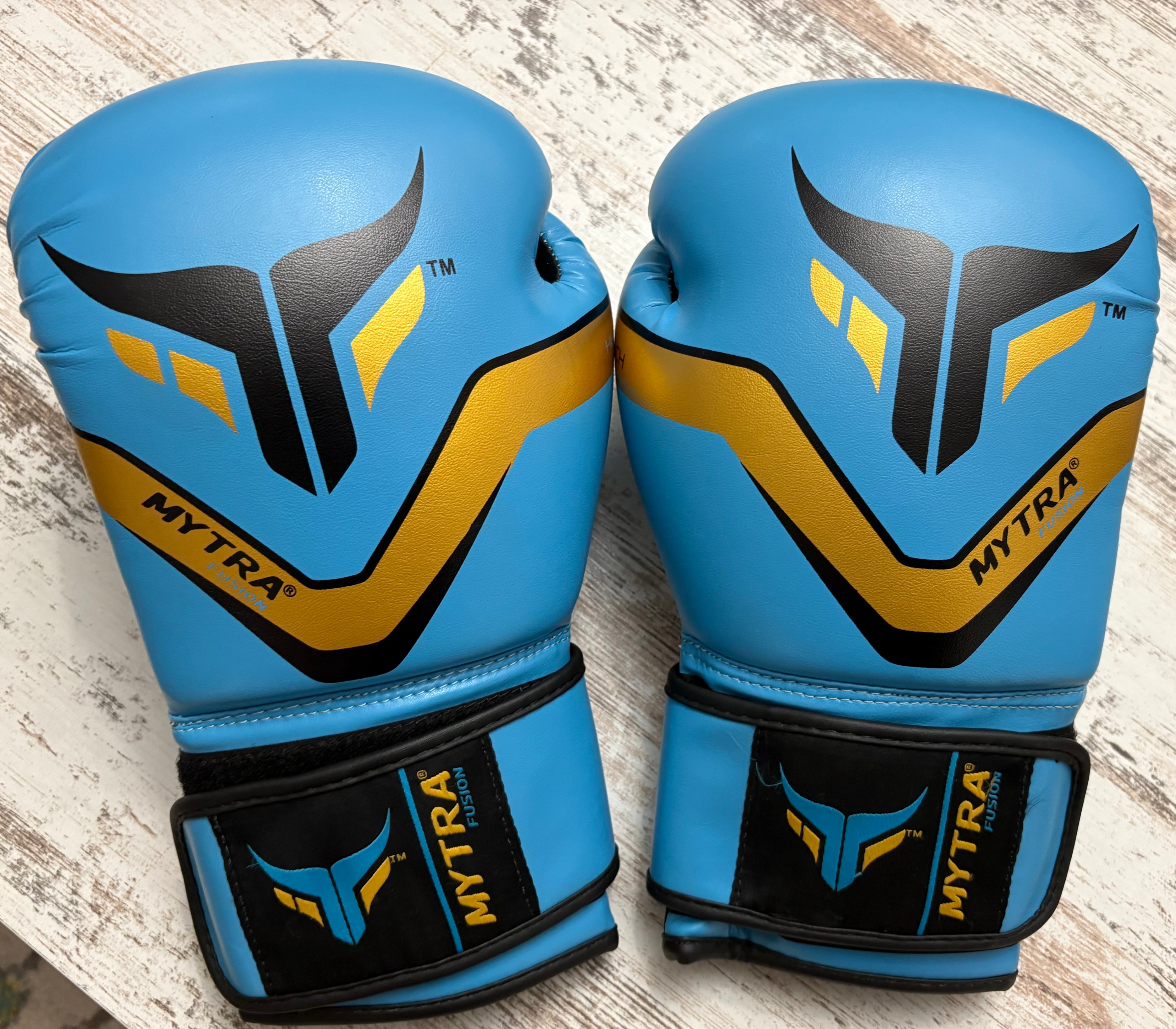 Boxing gloves