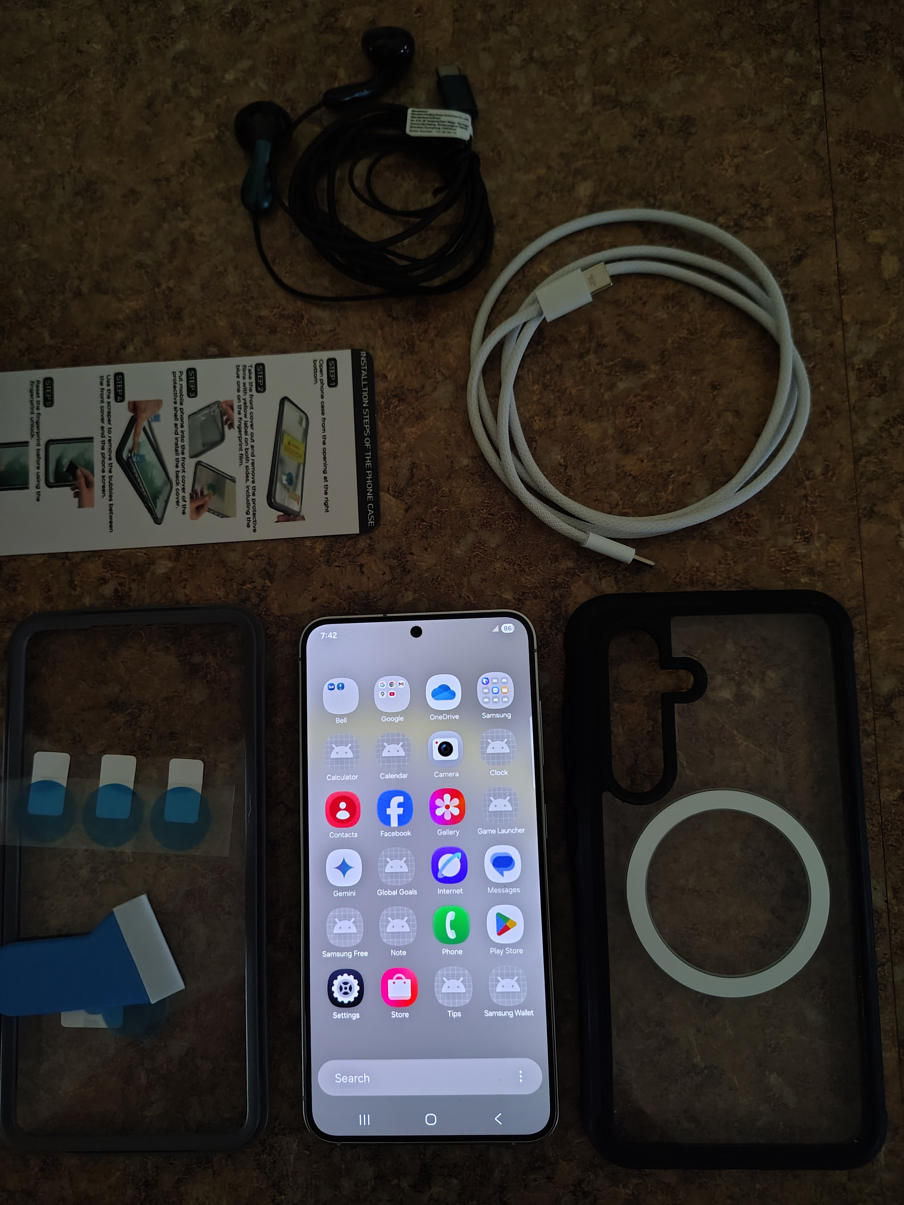 LIKE NEW SAMSUNG S24 5G--ANDROID 16-8 GIG RAM--128 GB--50 MP CAM