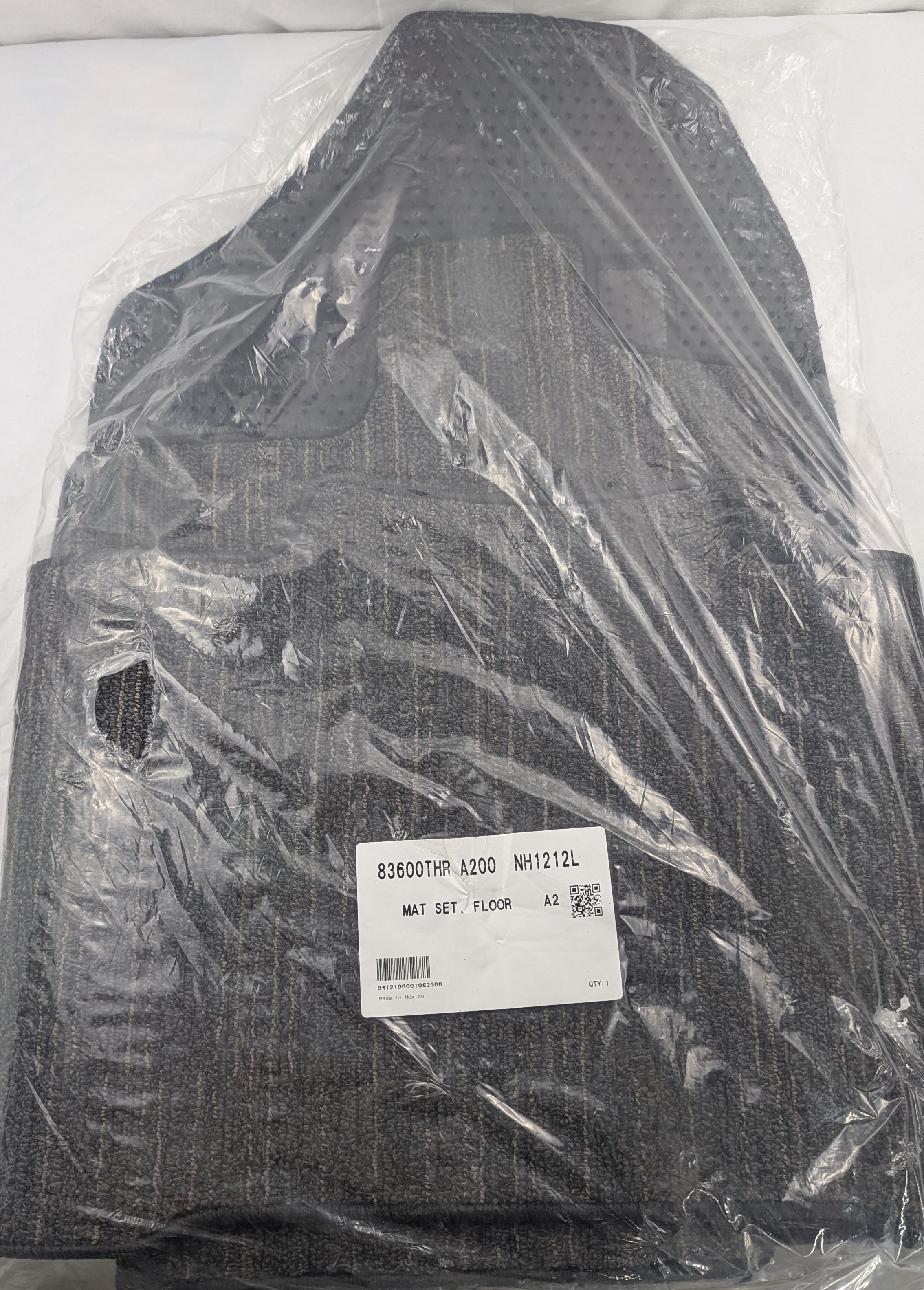 18-20 Honda Odyssey Mini Van Carmats Floor Mat NH1212L 83600THR