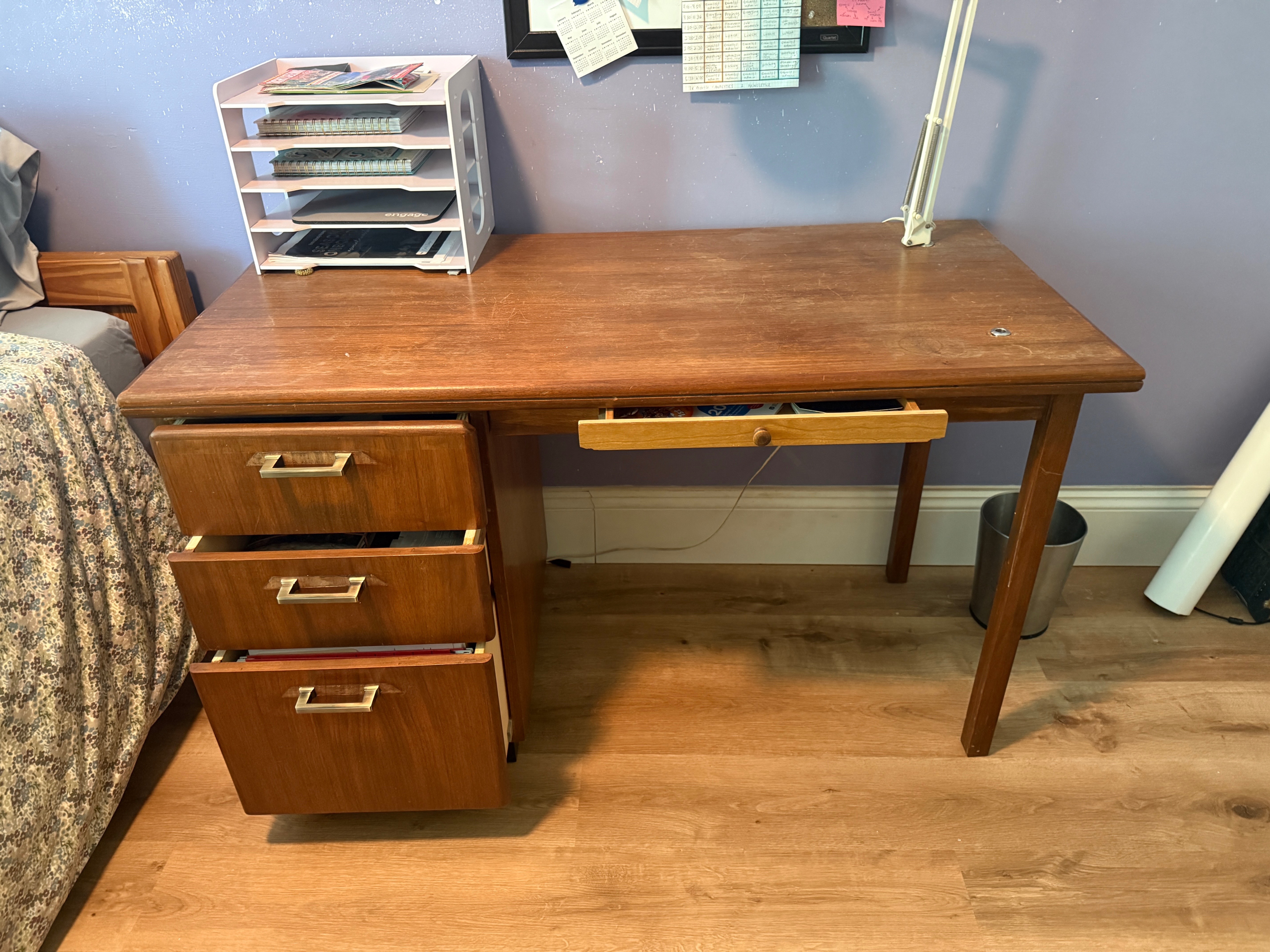Solid desk 24 x 50" - photo 2