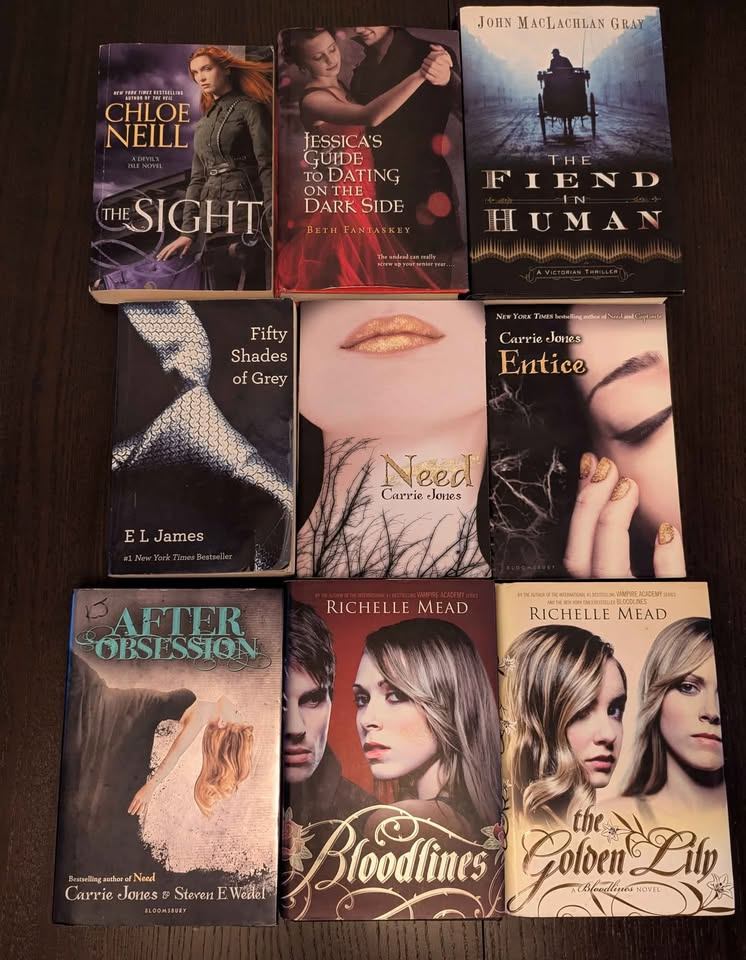 Vampire and Fantasy books novels Richelle Mead + Carrie Jones