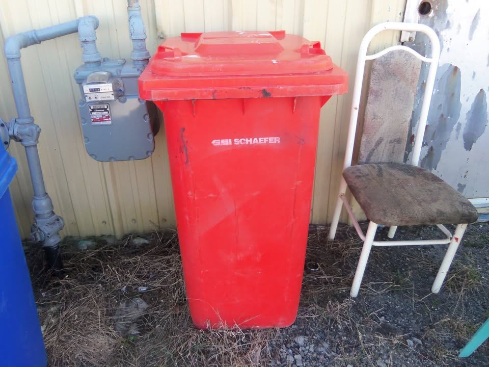 Garbage/Waste Bin