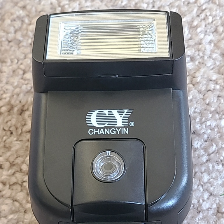 YinYan CY-20 Mini Flash Universal Speedlite - photo 5
