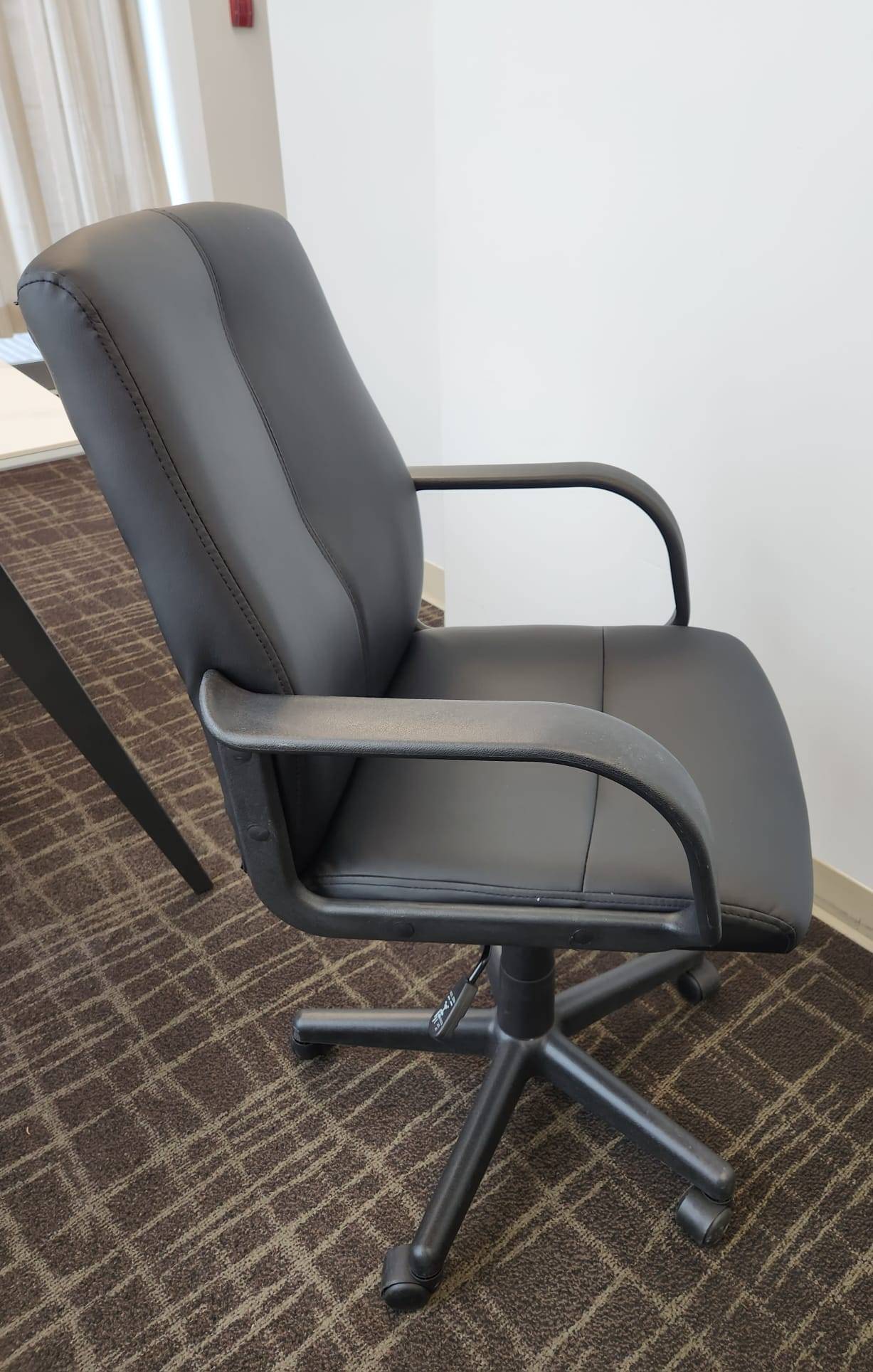 Black Faux Leather Office Chair - photo 2