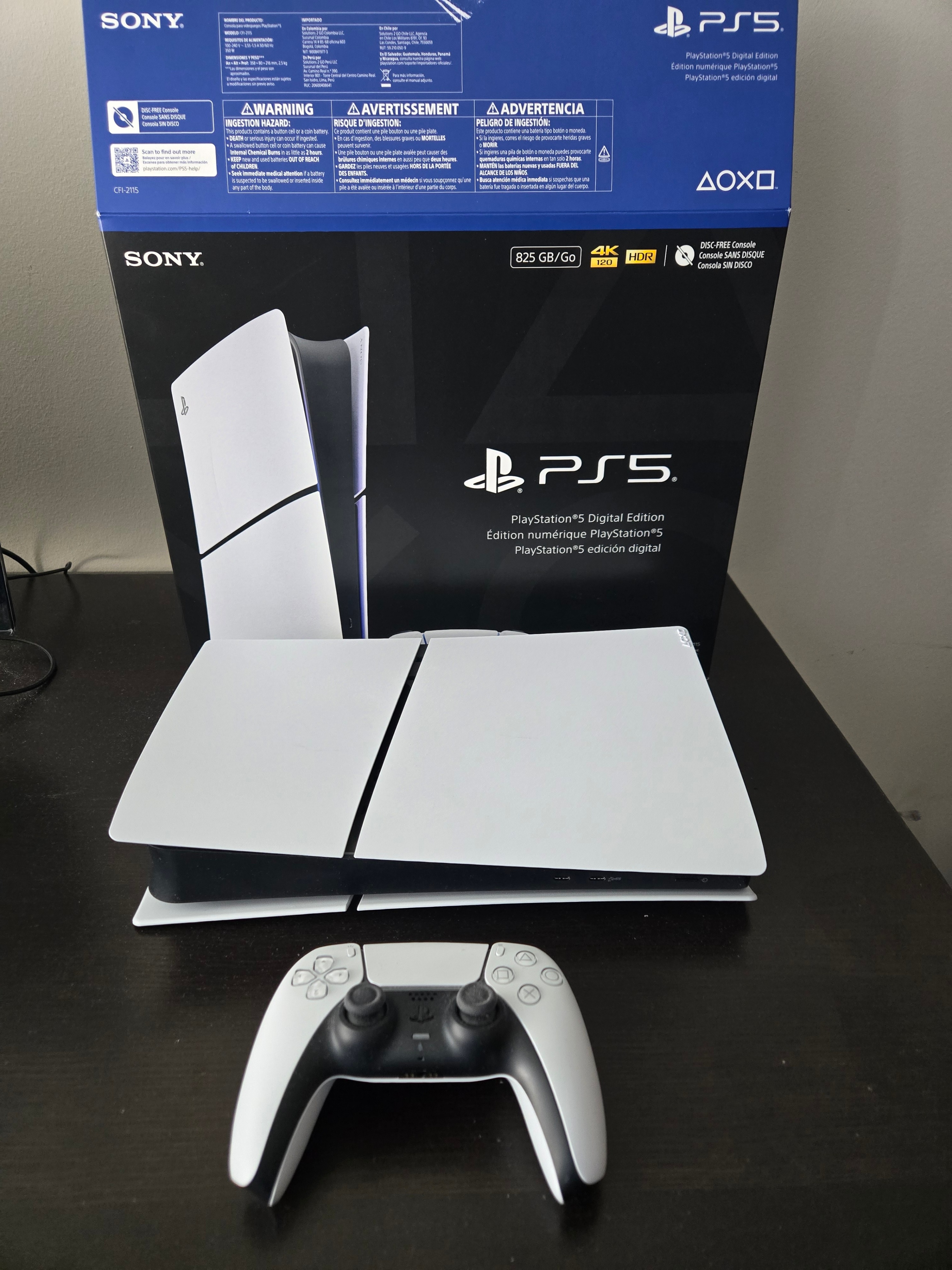 Playstation 5 PS5 Digital Edition 825GB/Go LIKE NEW