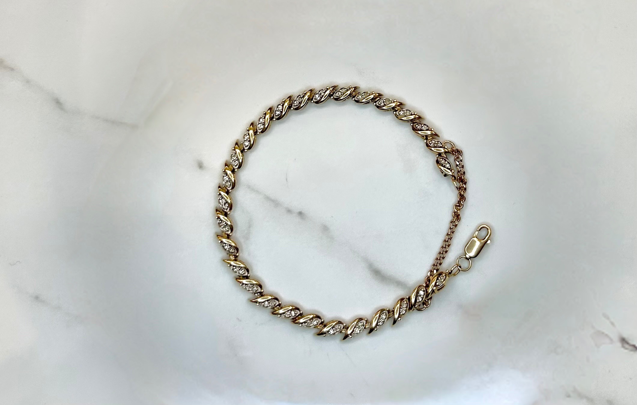 10K gold Bracelet W/ Diamonds - 11.8G