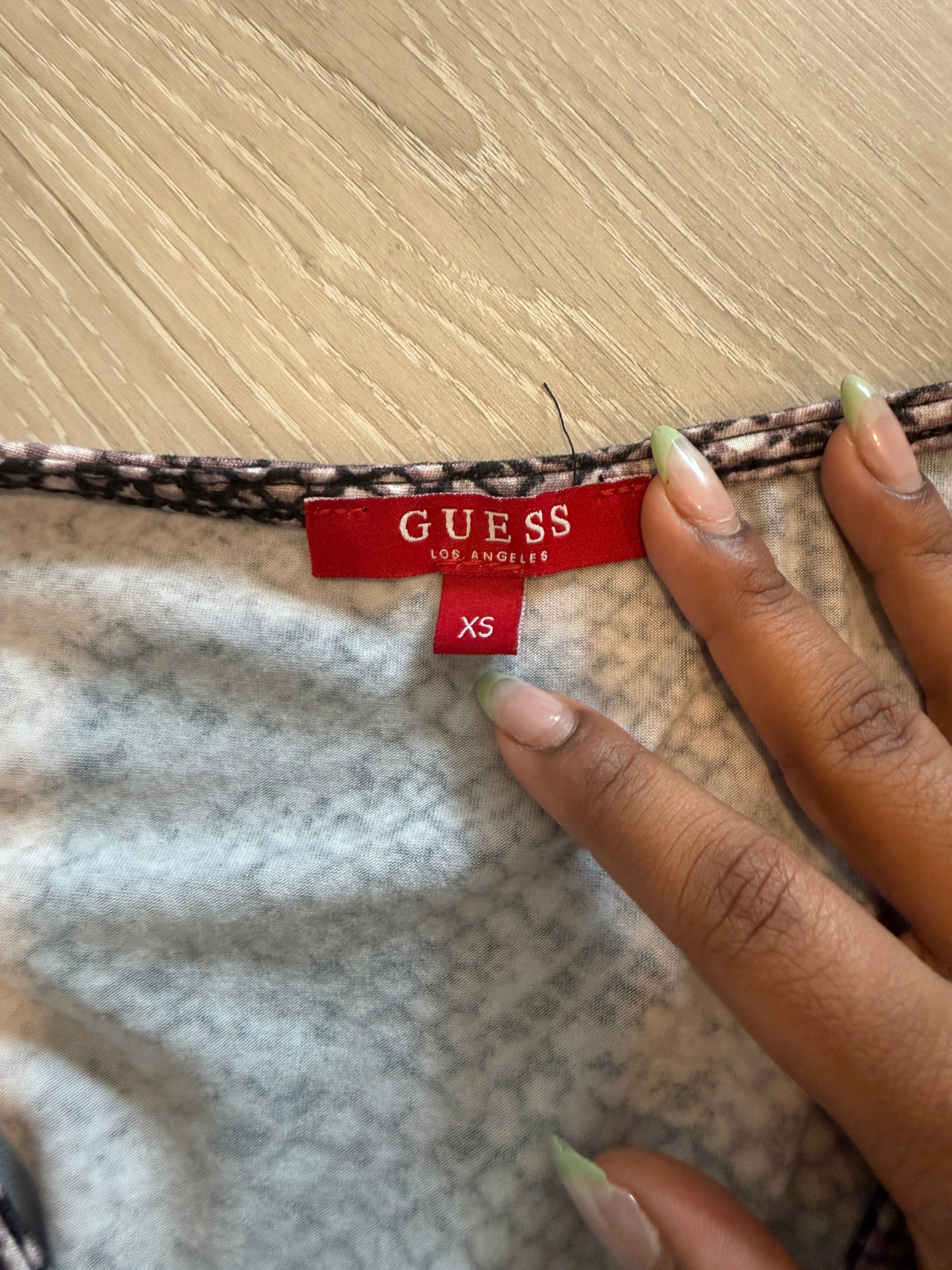 Guess pink snakeskin wrap cropped top - photo 5