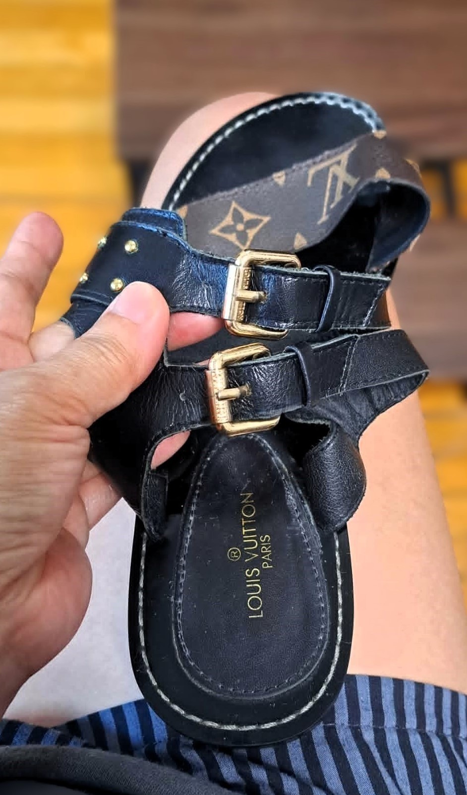 Authentic Louis Vuitton Monogram Buckle Sandals Italy 38 JC4493 - photo 4