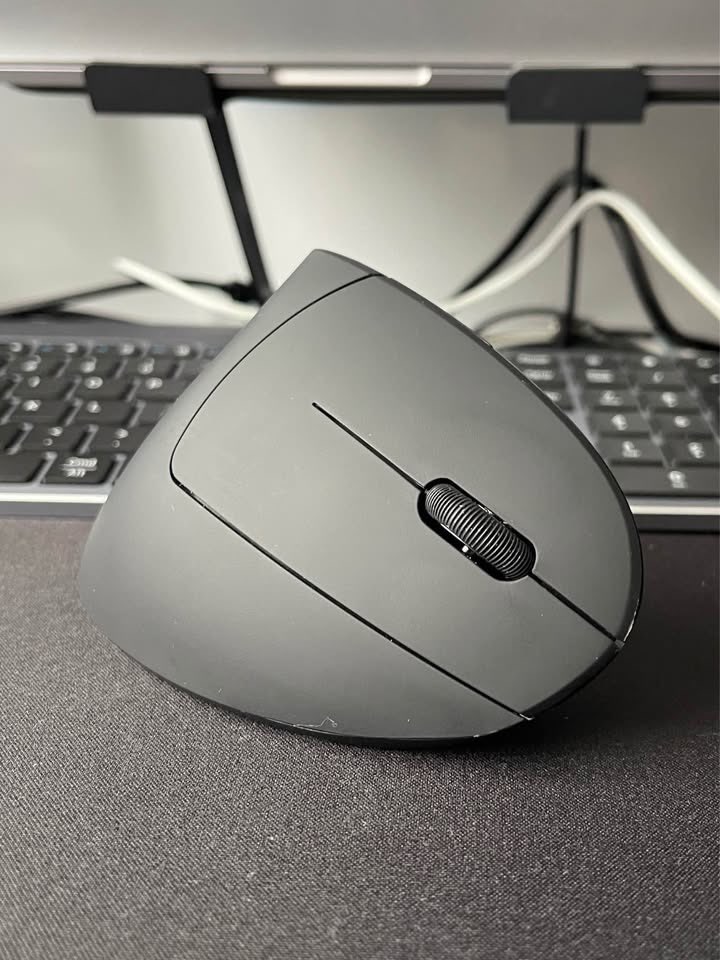 Ergonimic Vertical Mouse - Perfect Condition - Tecknet - photo 5