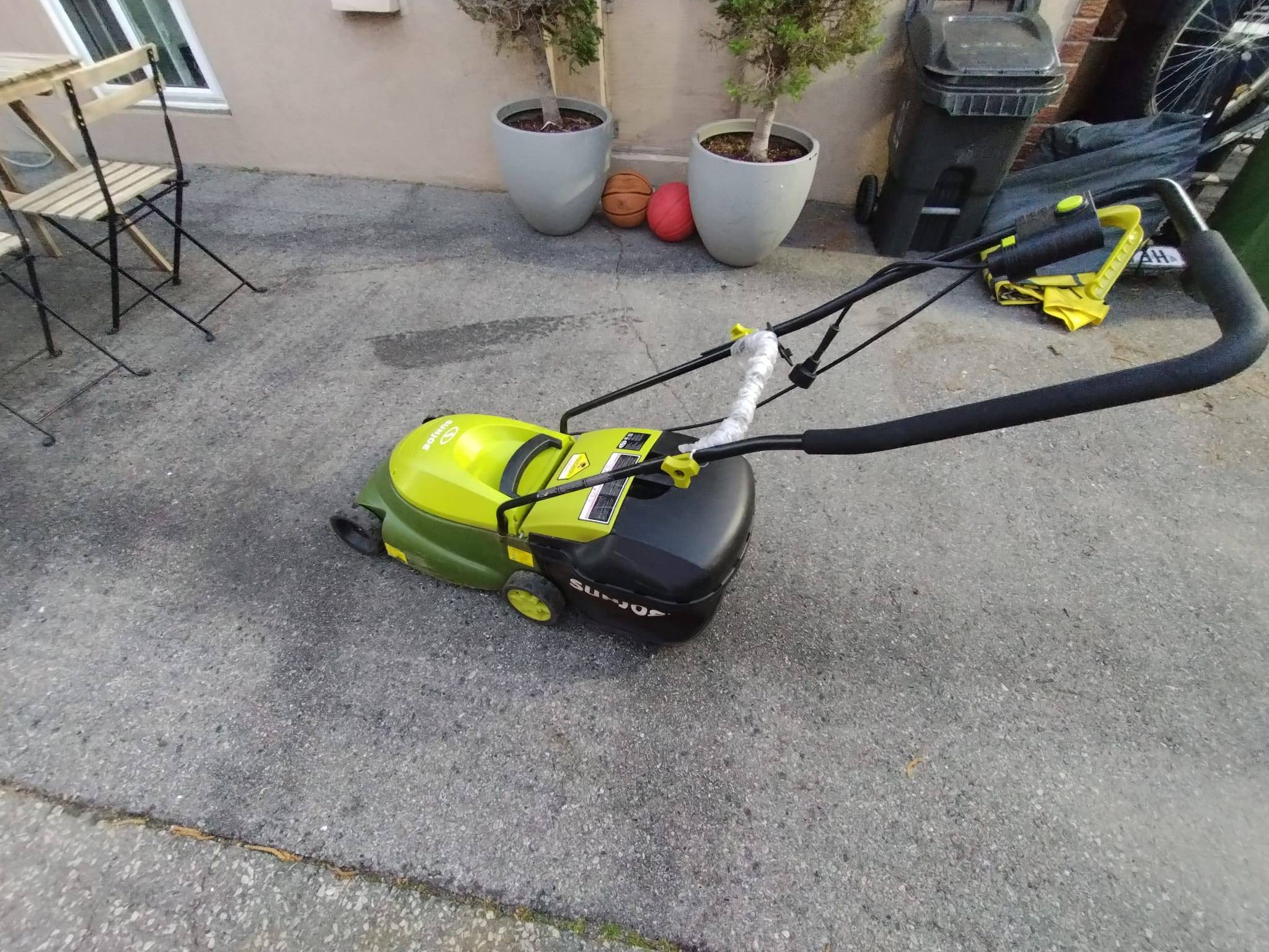 Sun Joe MJ401E Electric Lawn Mower, 14 inch, 12 Amp