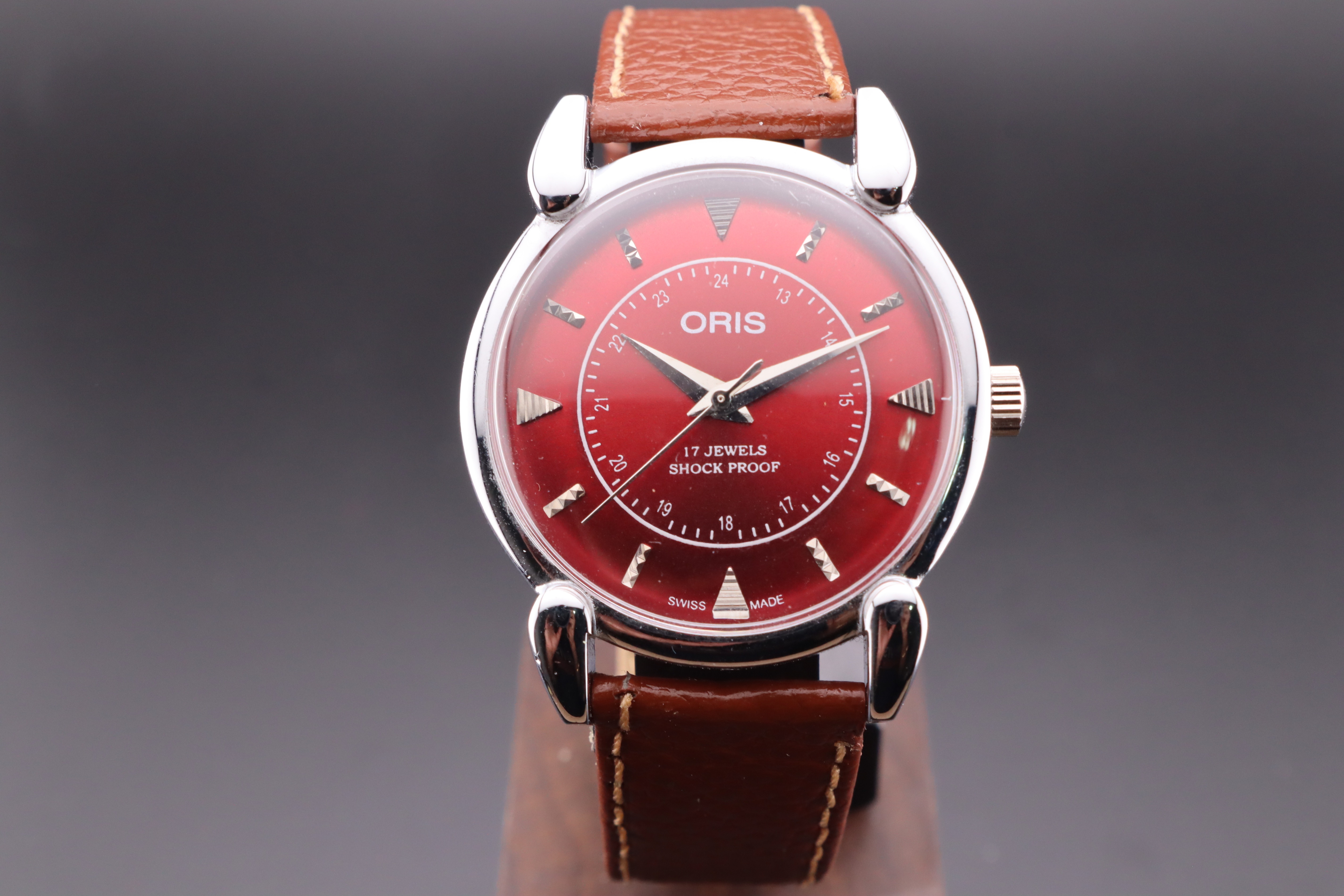 Vintage Oris Swiss ST-96 Hand Wind Mechanical Men's Watch - photo 2