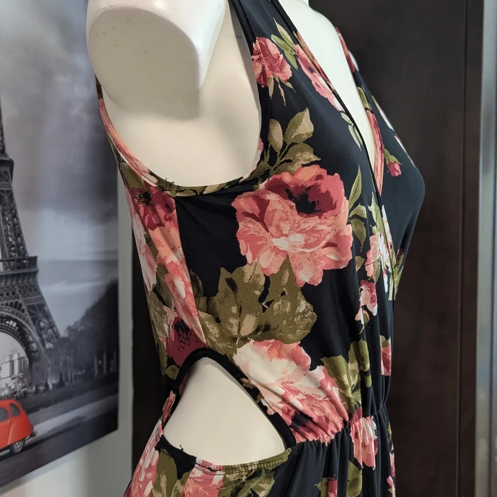 Black Floral Print Maxi Dress with Side Cutouts - photo 3