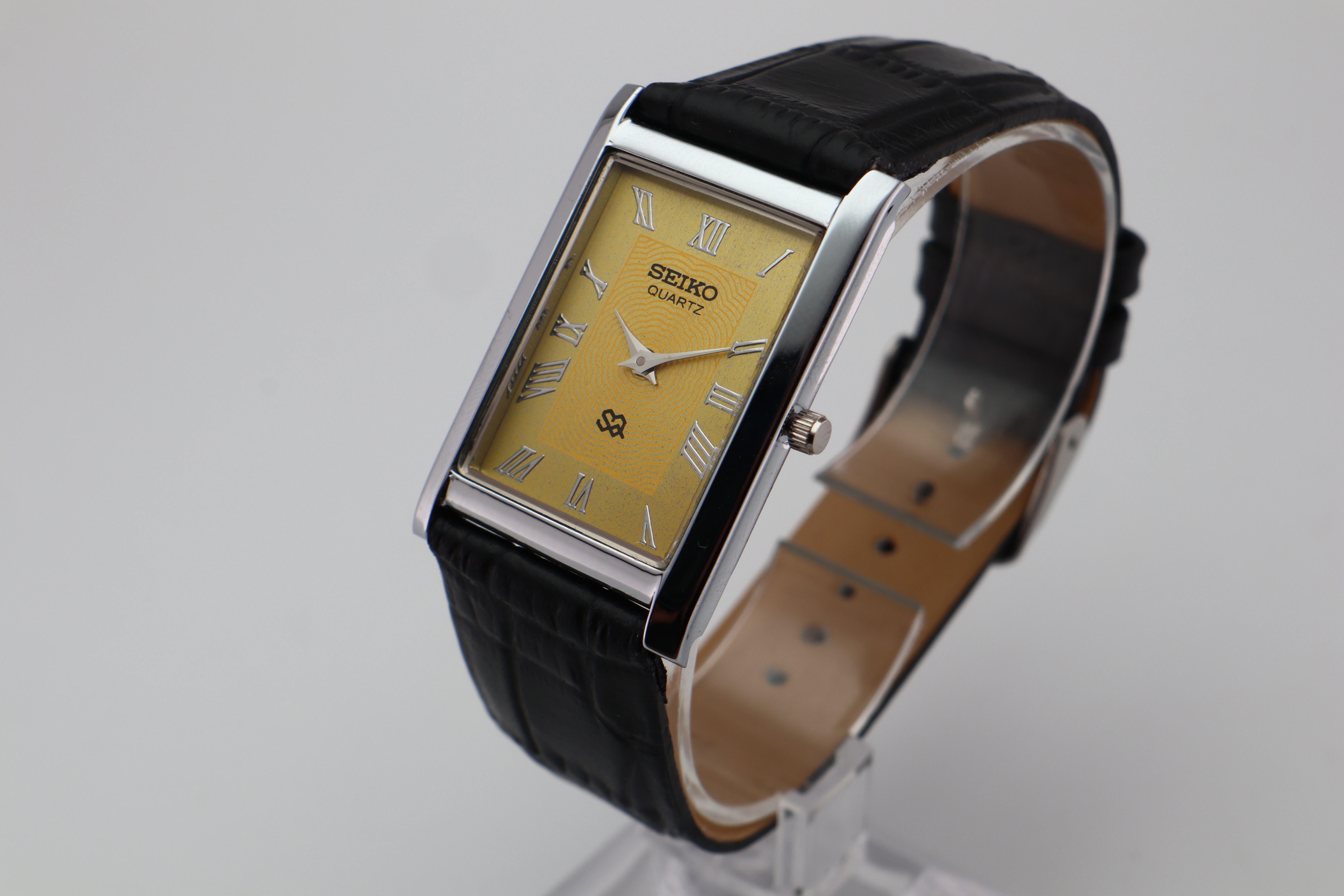 Refurbished Vintage Slim Tank Men’s Watch - photo 3