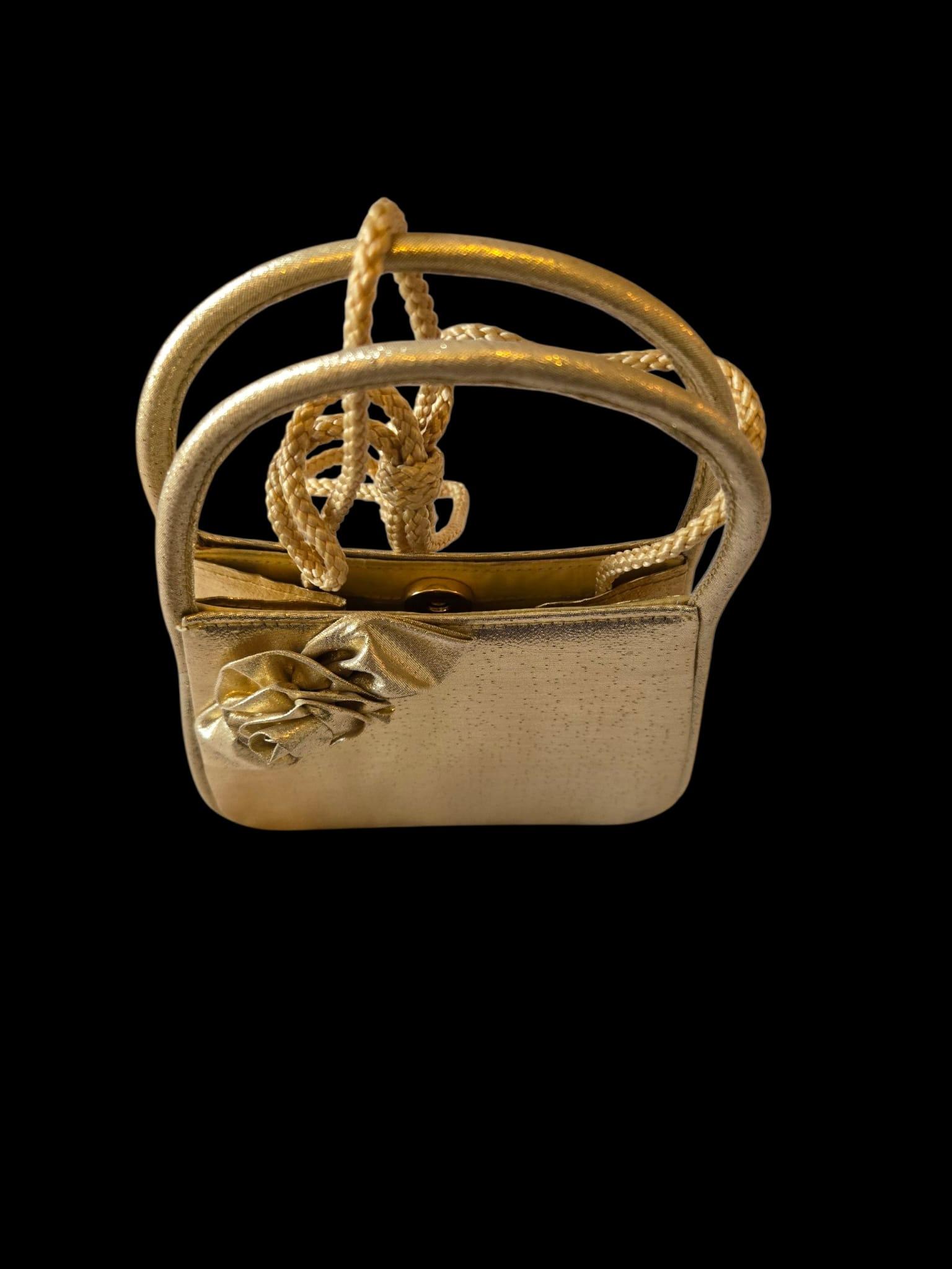 ✨ Elegant Gold Evening Purse with Rosette Detail ✨ - photo 4