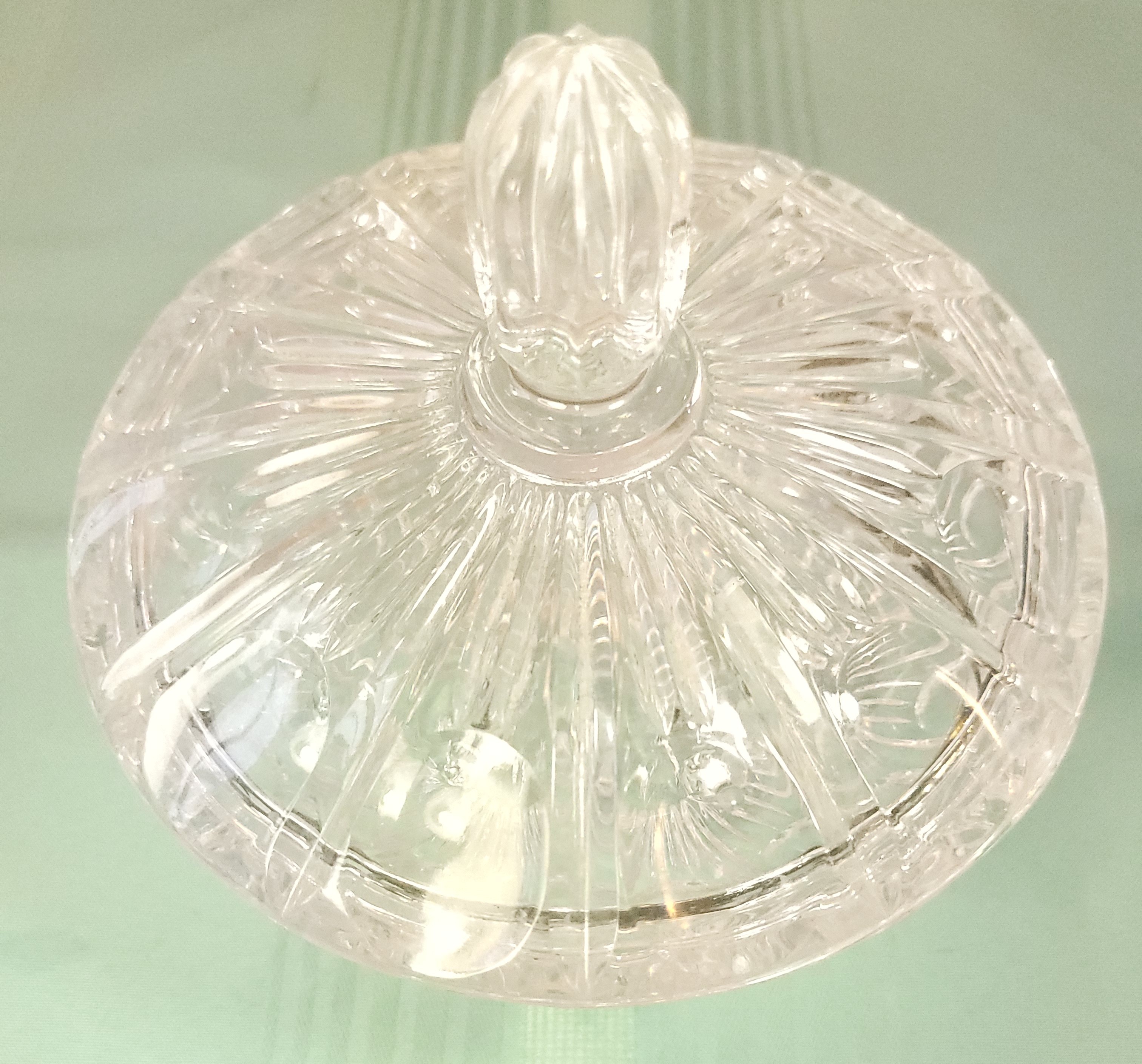 1960s Anchor Hocking EAPC Star and Fan Crystal Candy Dish - photo 2