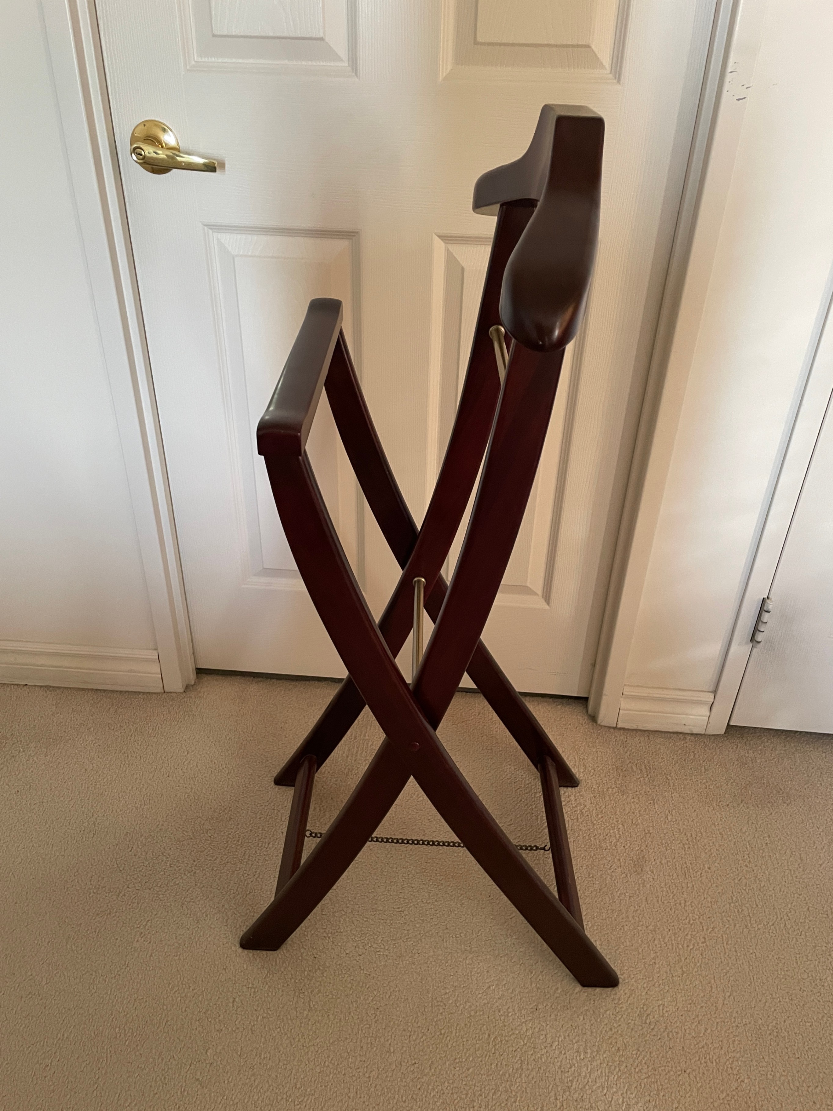 Bombay Co. Folding Valet Stand – Mahogany & Brass - photo 2