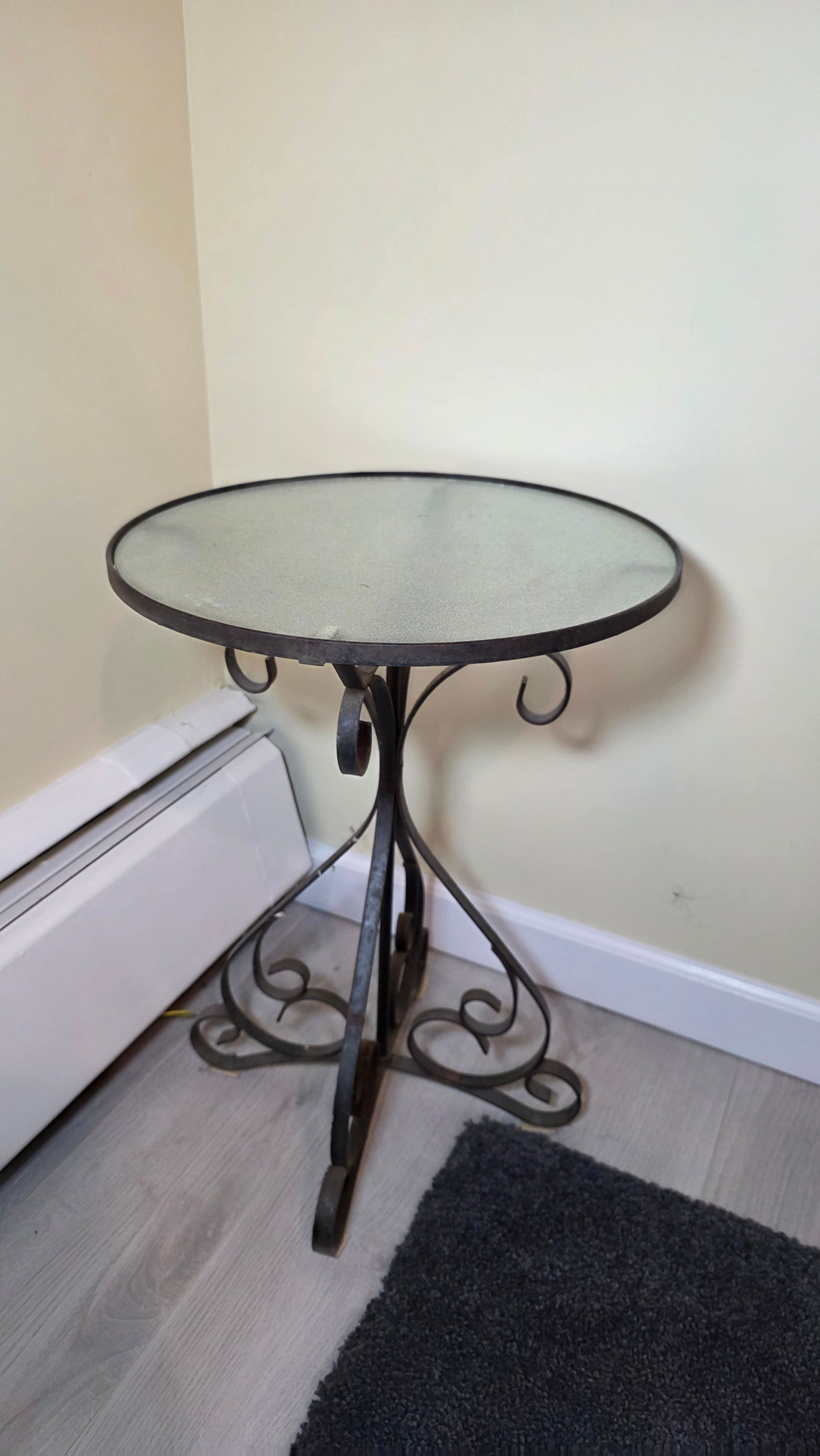 ✨ Vintage-Style Wrought Iron & Glass Accent Table ✨ - photo 3
